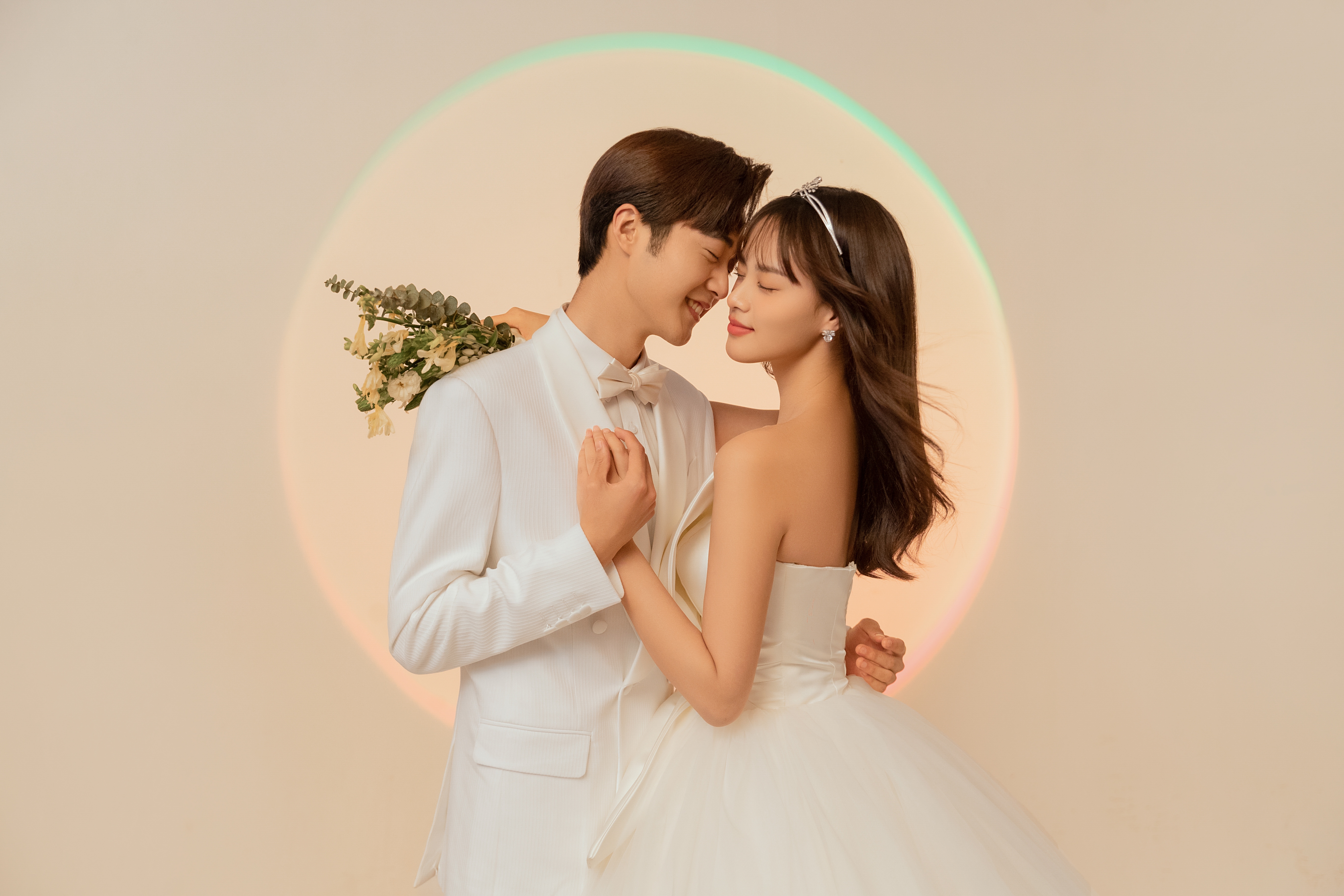 【人气套餐】明星高定+新人必拍婚纱照