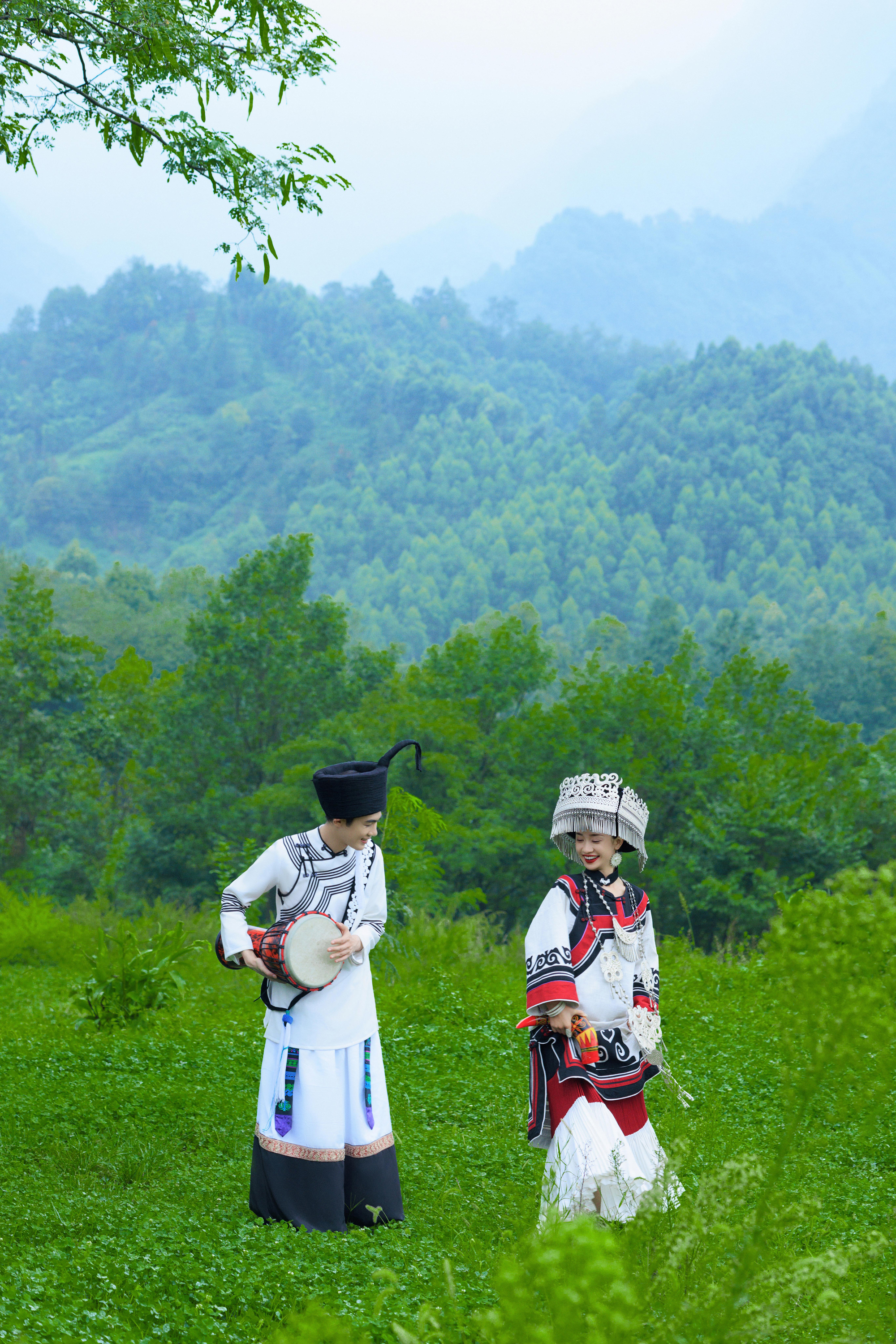 民族風(fēng)·地域文化·彝族婚紗照+特色主題拍攝