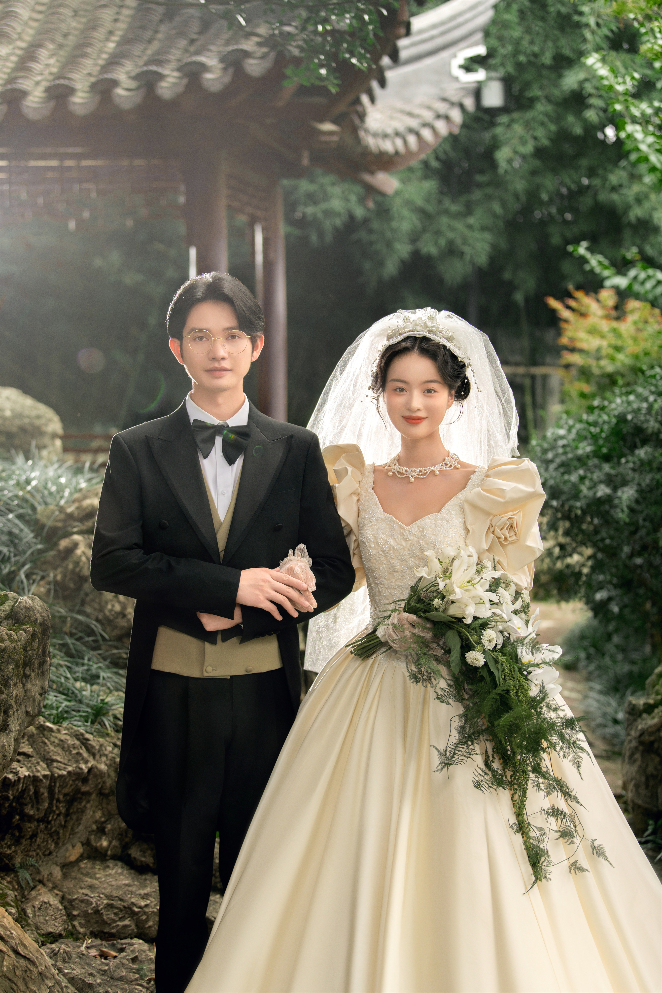 【当月特惠】中式新潮婚纱照限时抢+一价全包