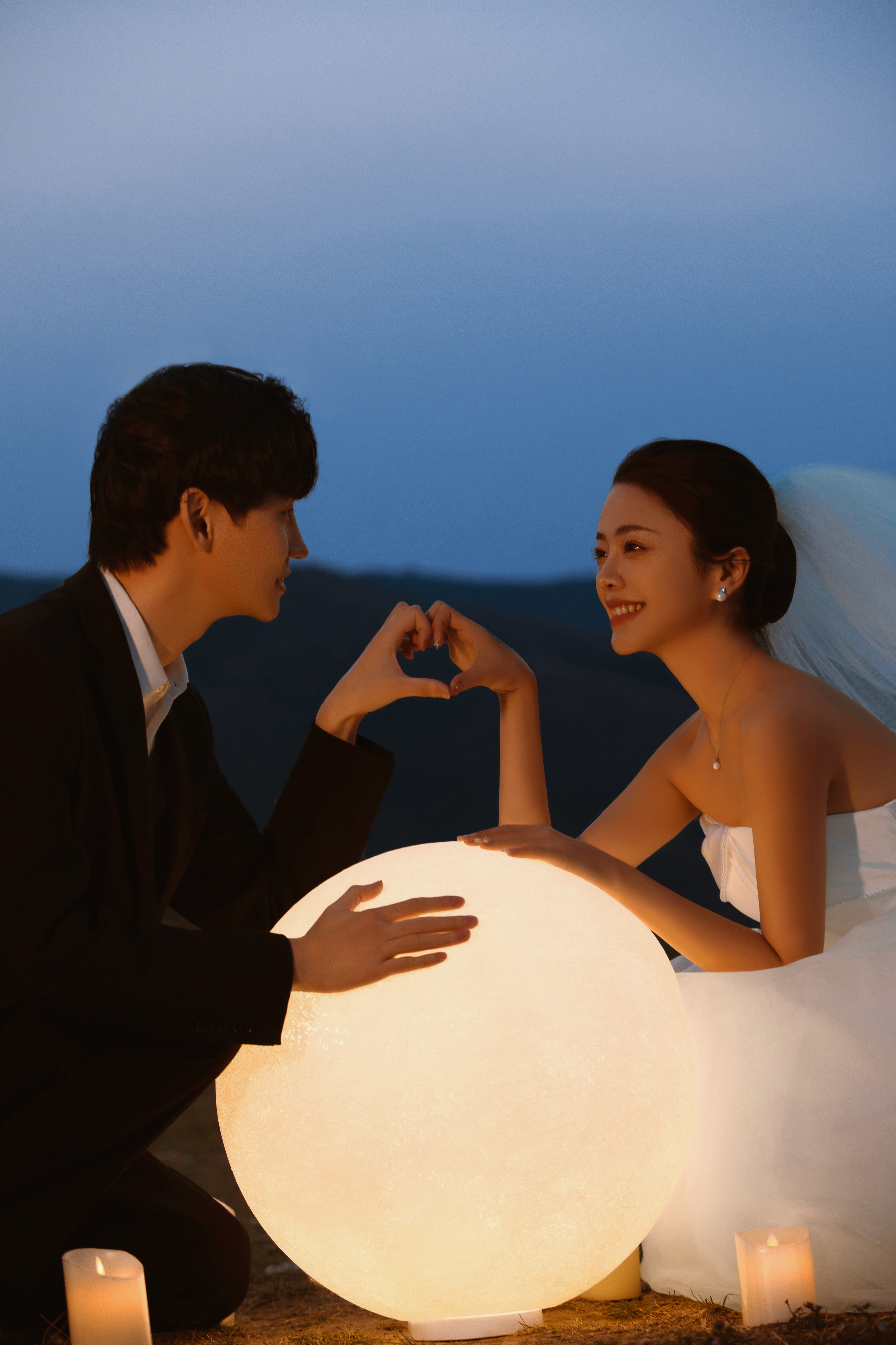 【总监团队】唯美夜景电影风+四服四造+底片全送