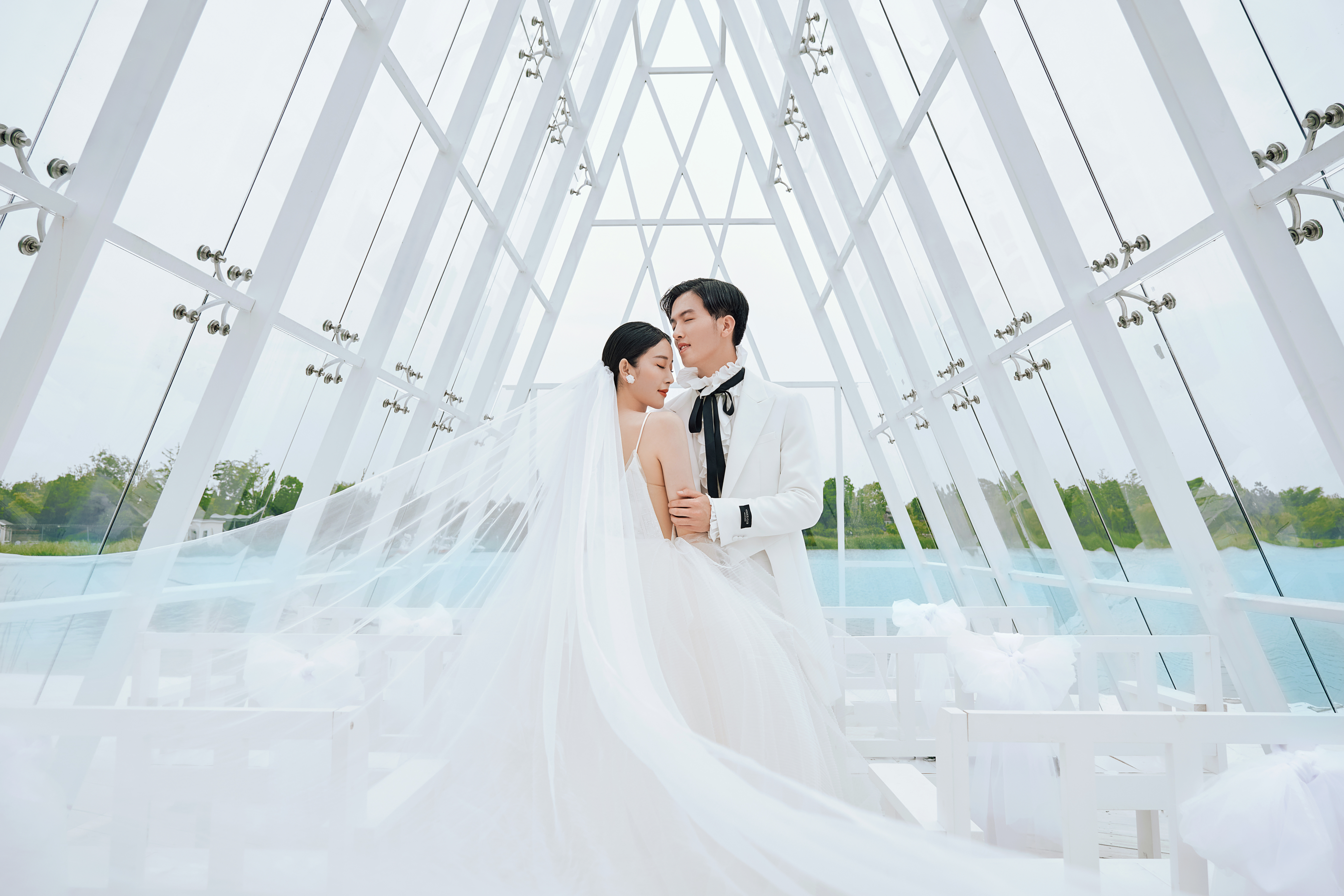 【國慶特惠套餐】10服200張+全國包郵送婚紗 