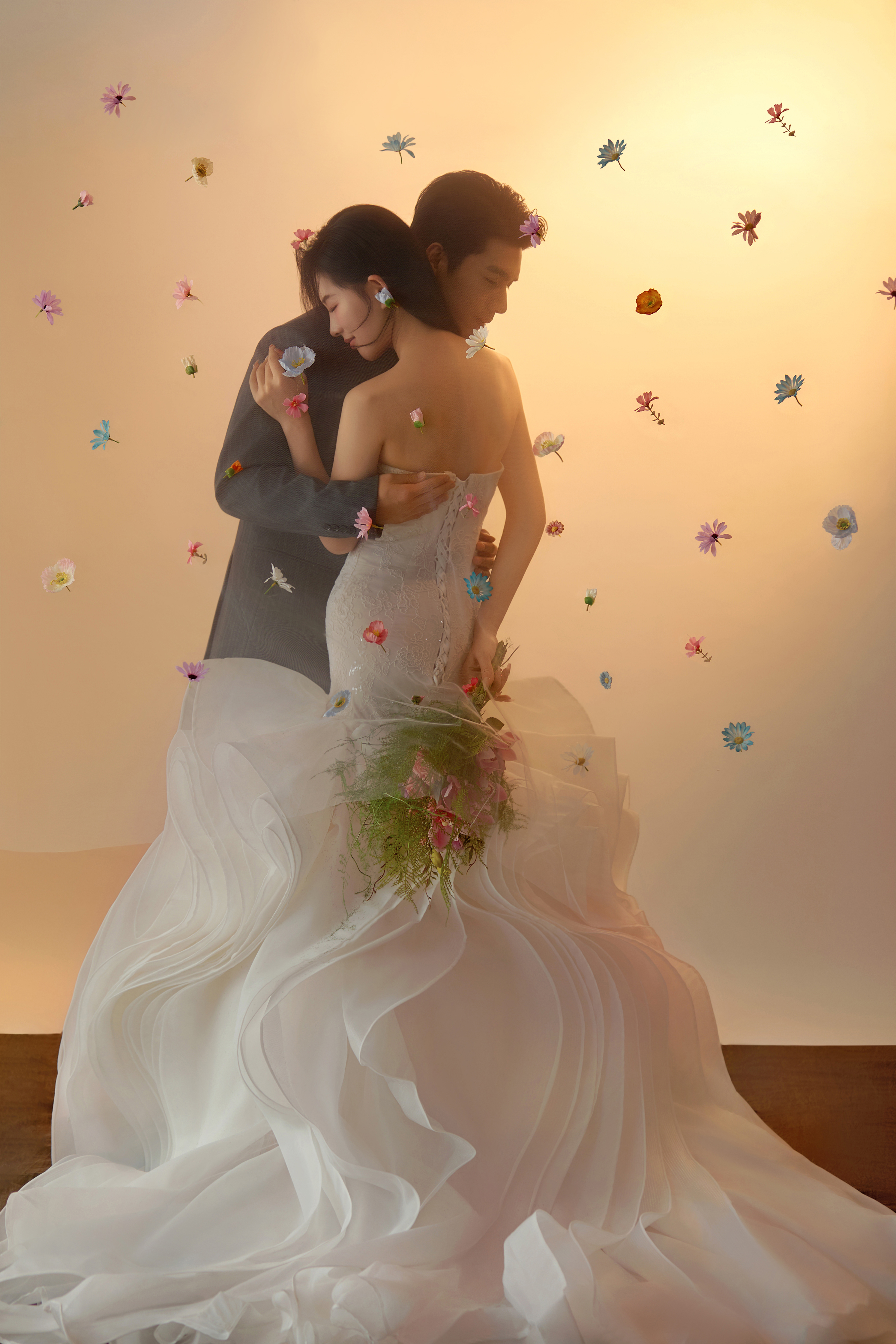 [超值特惠]婚纱照内外景＋服装任选