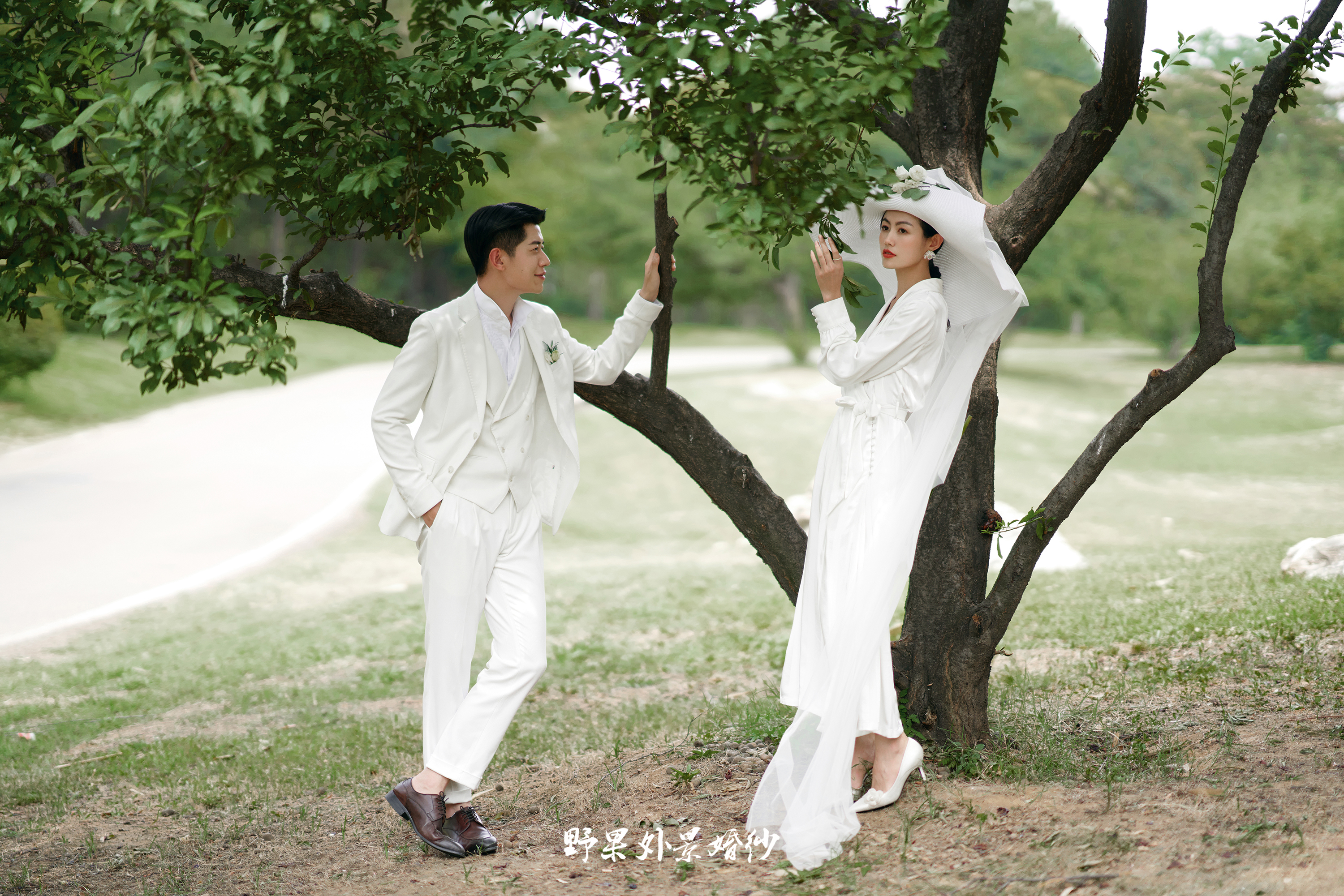 定制拍攝套餐 【執(zhí)子之手】 年輕幸?；榧喺?/></a><a target=