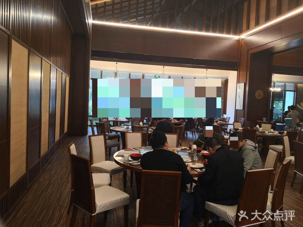 圌山天沐温泉度假区宴会厅