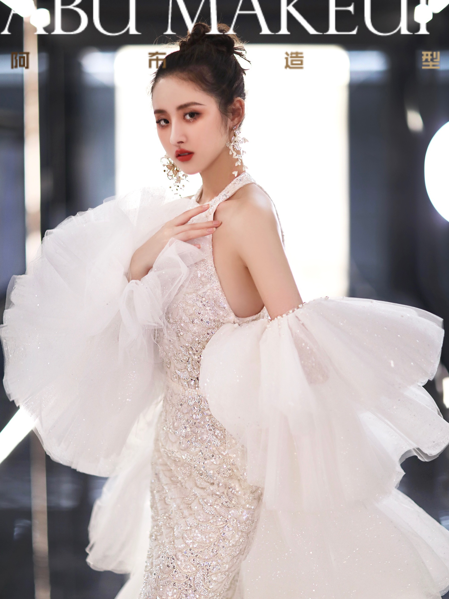 明星系列的主婚纱 气质新娘