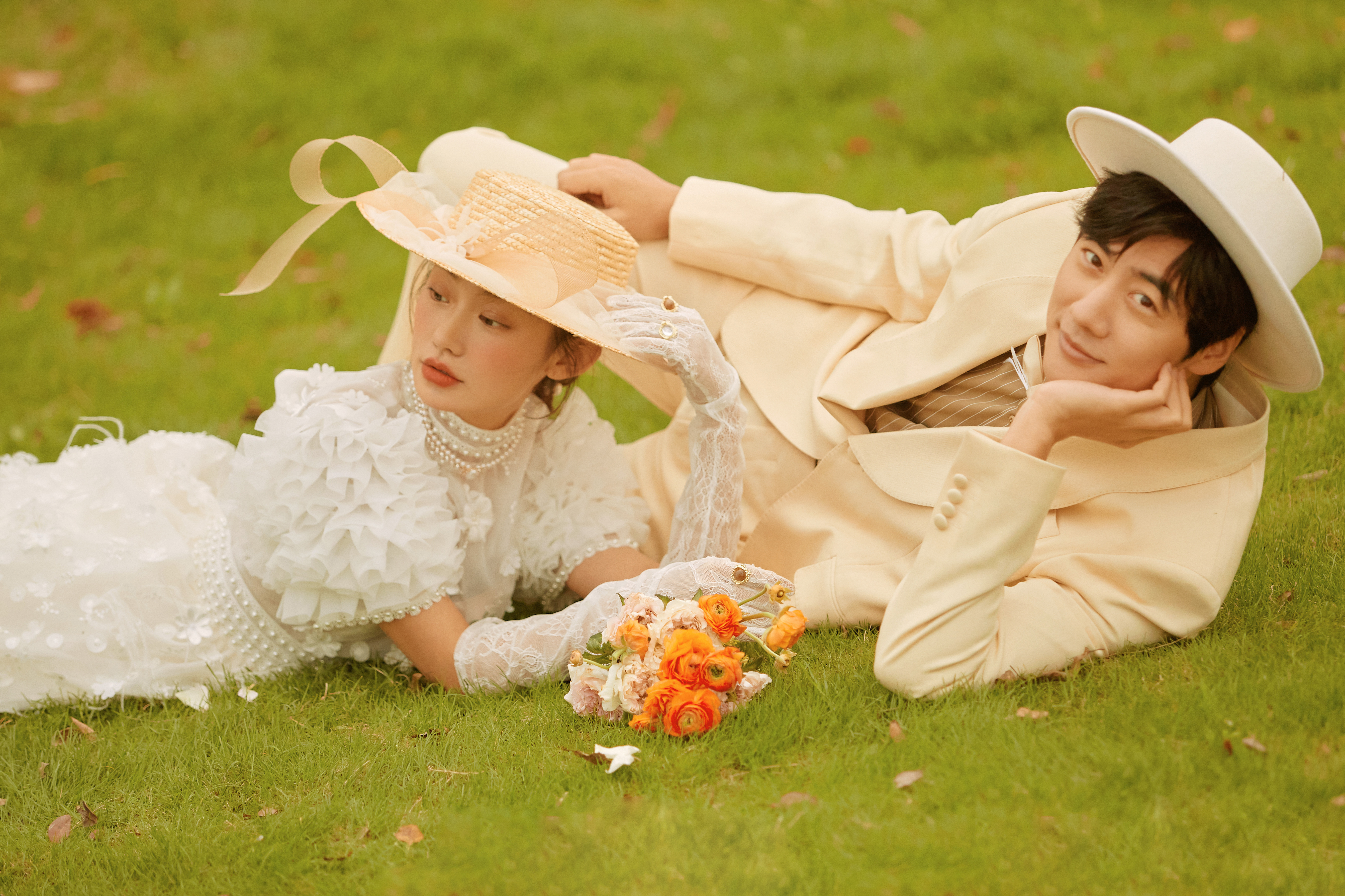 送全新婚纱一套+精修46张