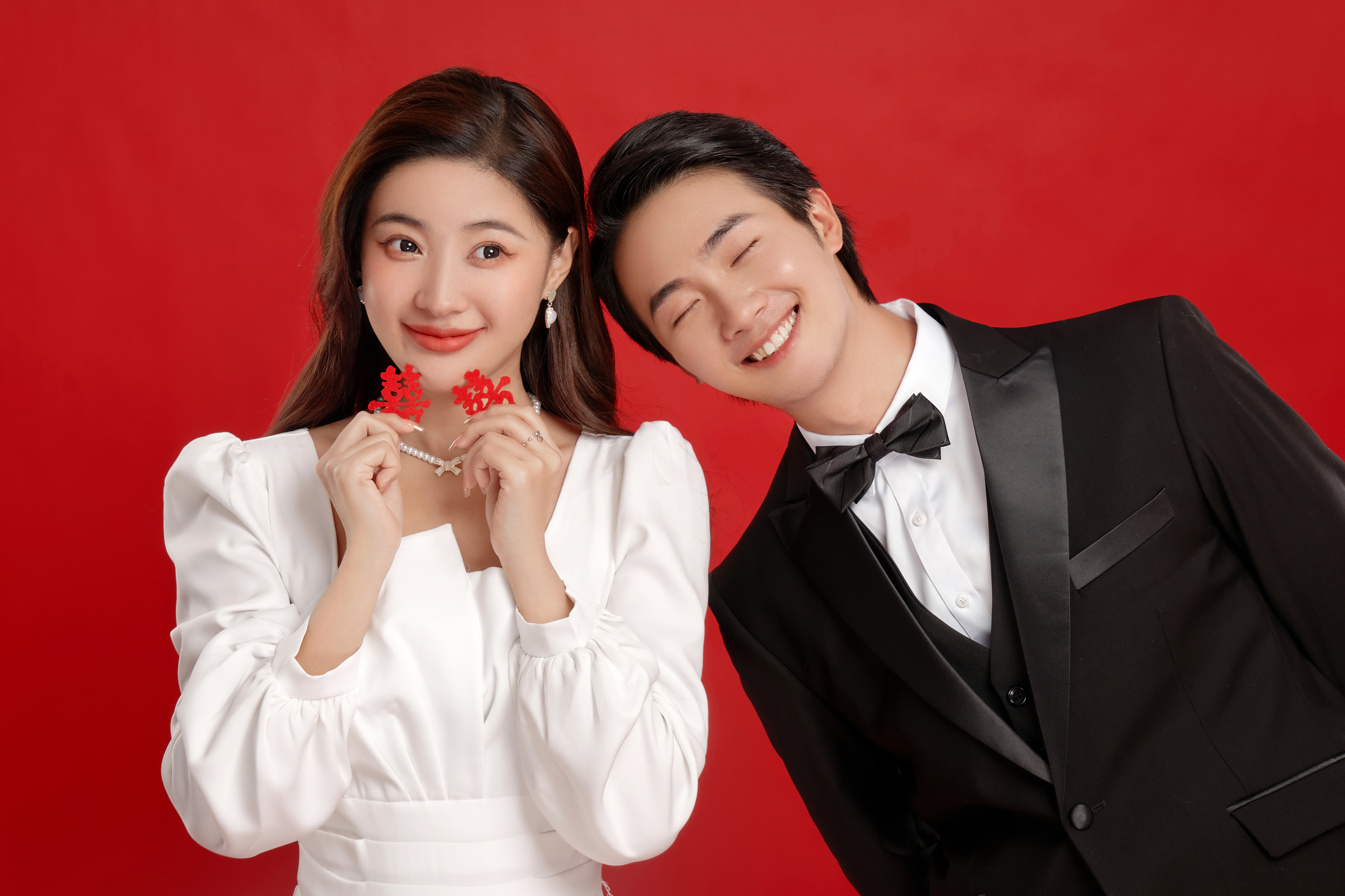 【人气】我们结婚啦 脱单结婚登记照