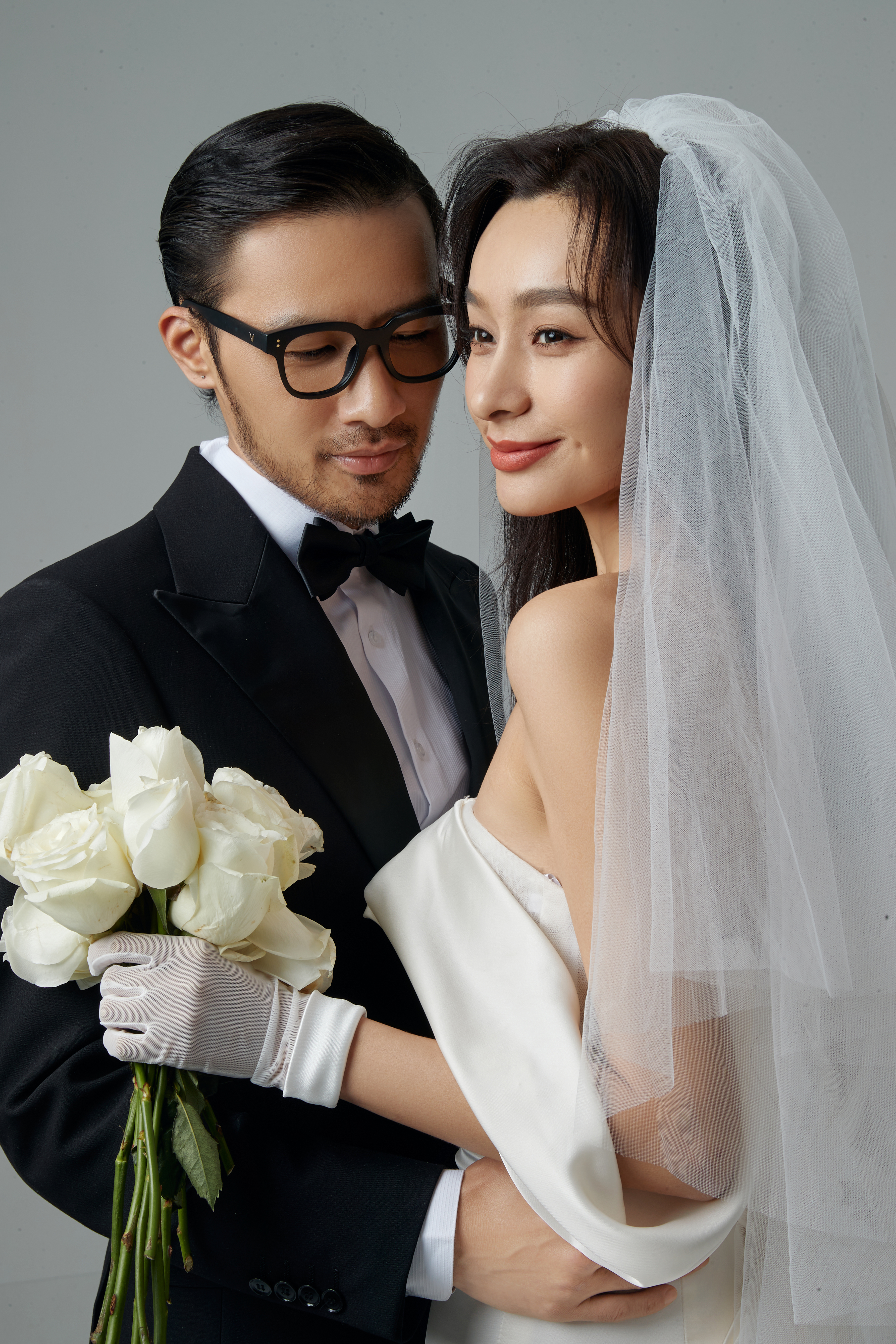 「极简高定」婚纱摄影「专属于你的婚纱照」