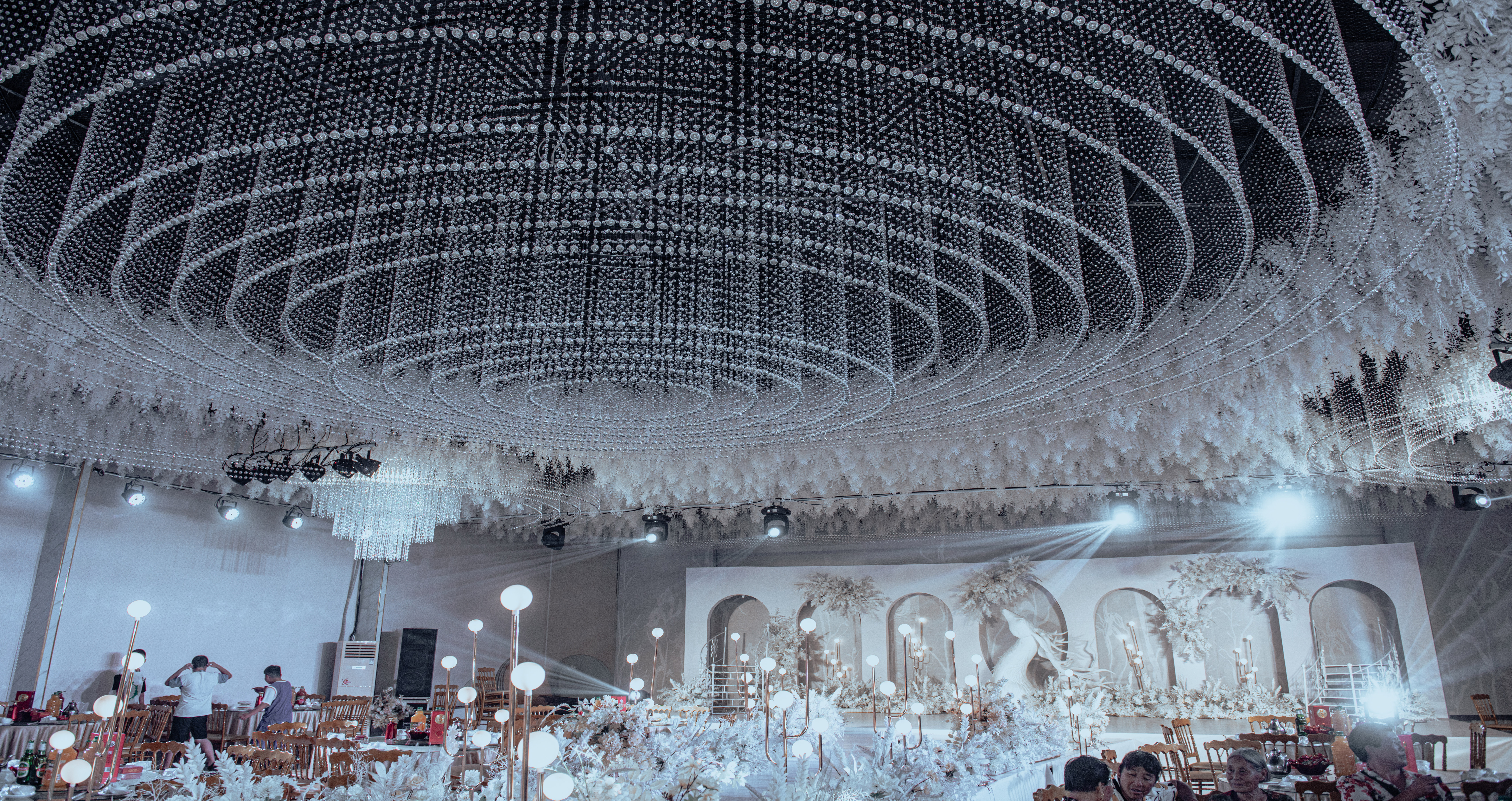 测试霓商生效中但是没有完成开店任务