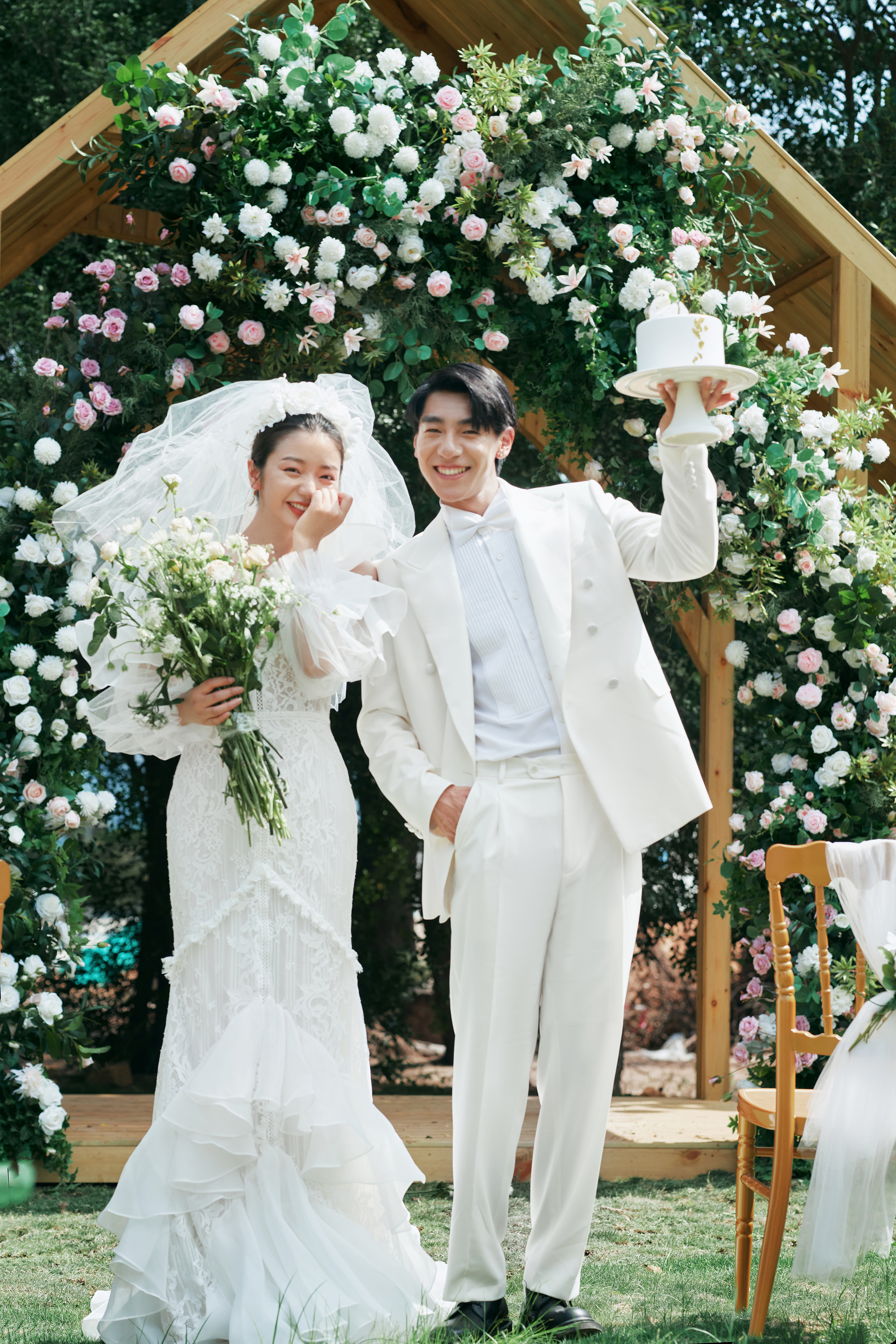32年老字号 婚纱照3999一价全包
