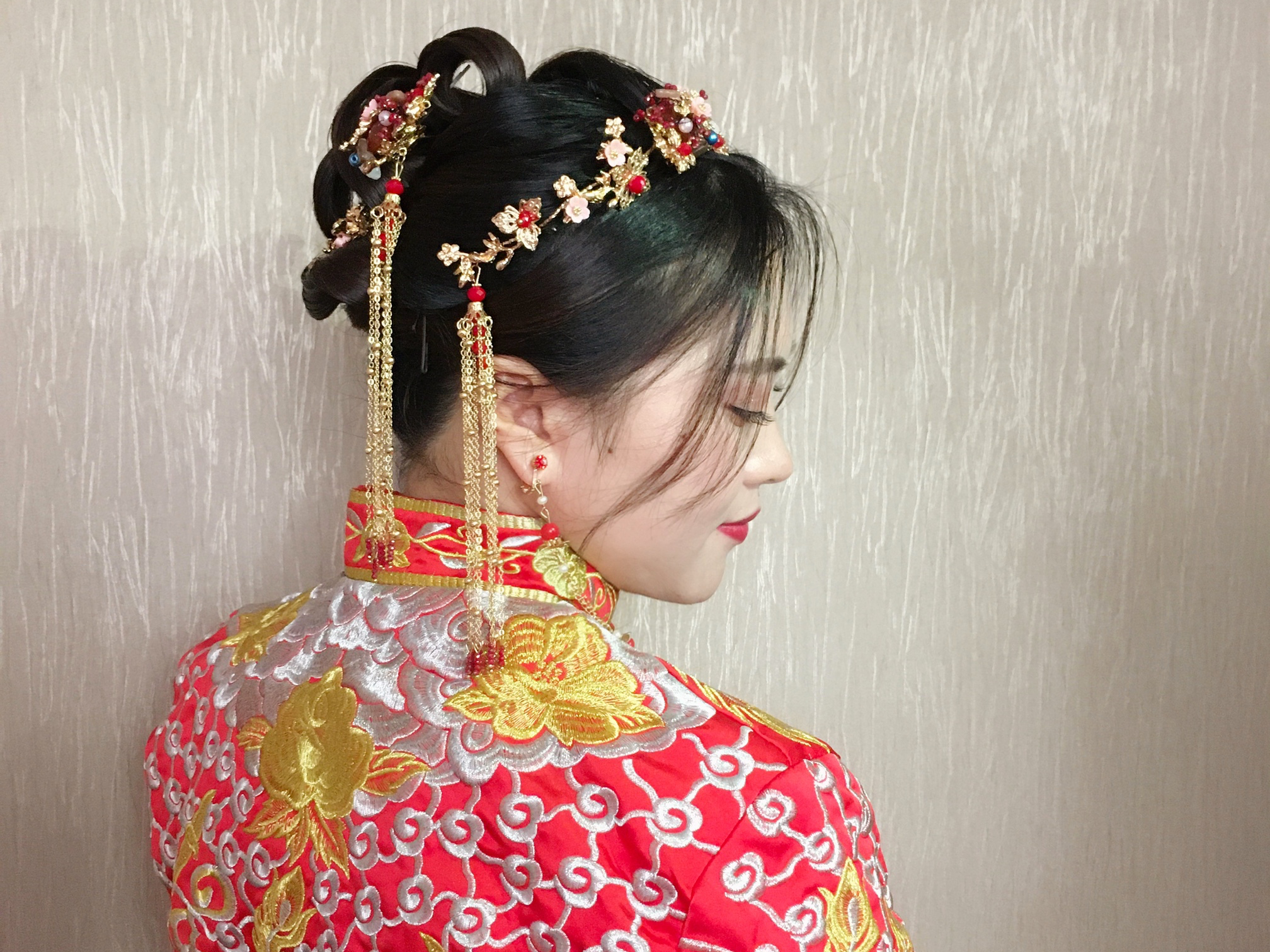 专业化妆师全天跟妆+1个妈妈妆