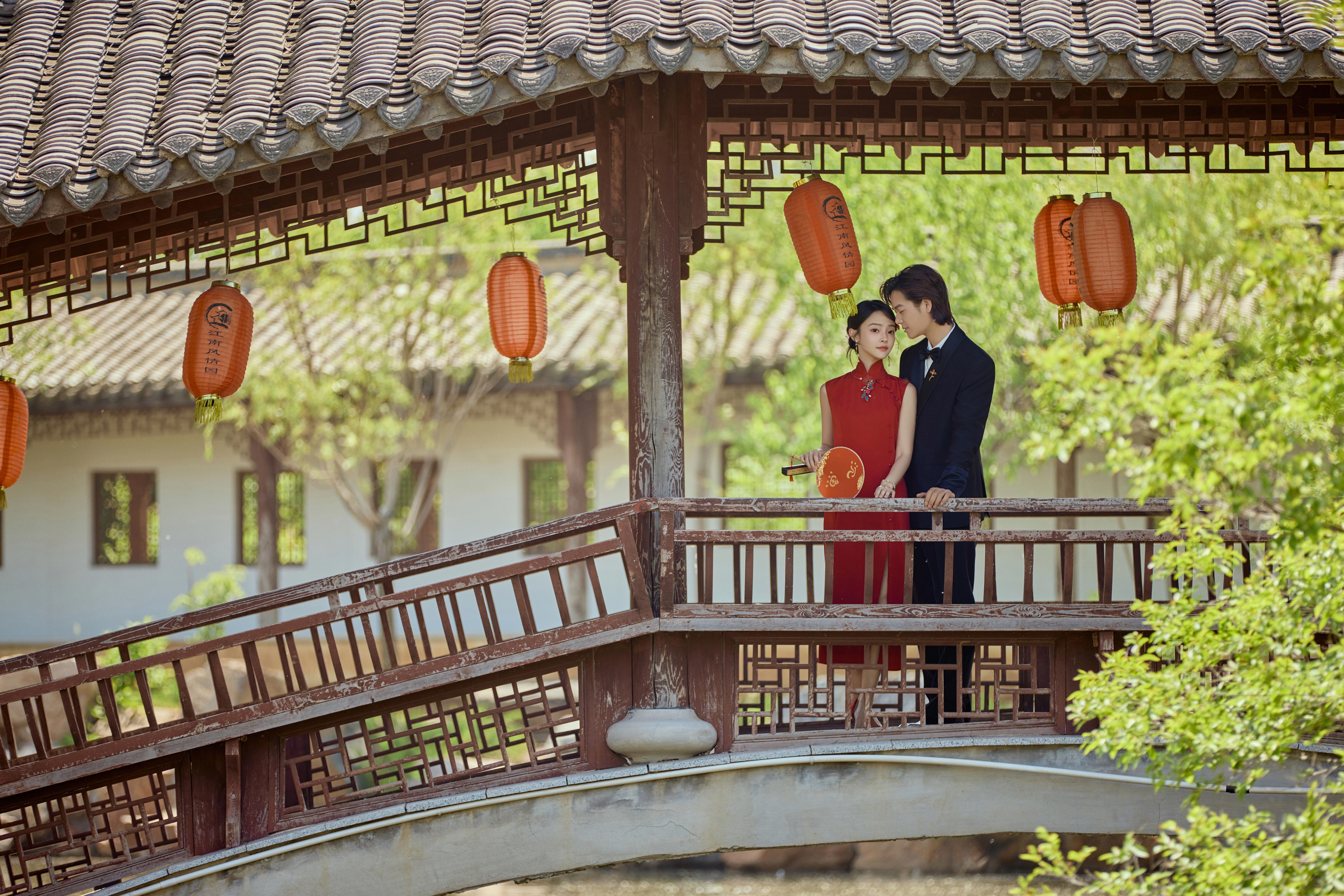 东方水岸 · 旗袍婚纱照❤N种元素选拍+立拍立看