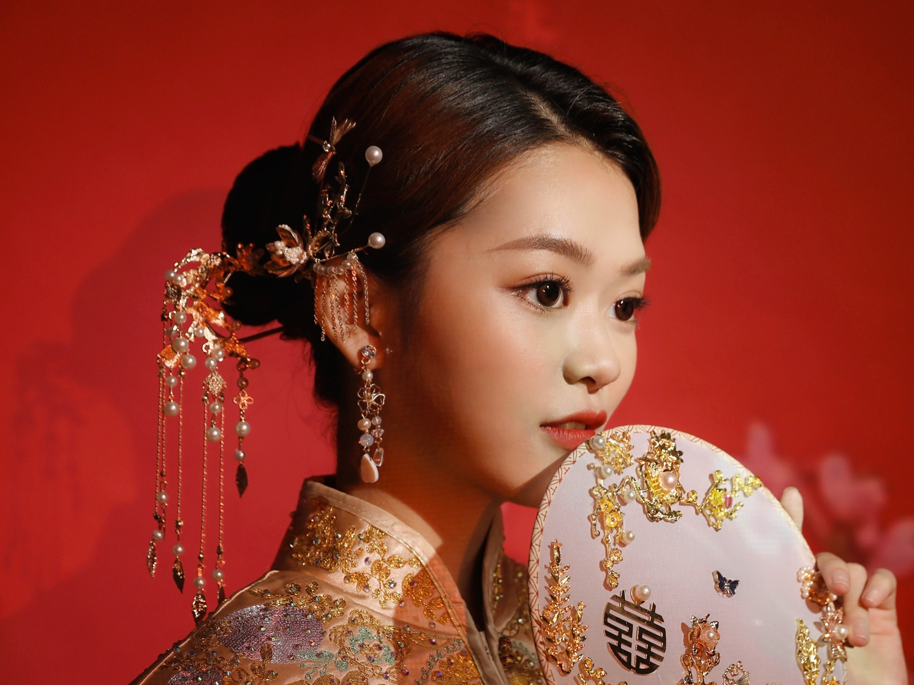 【五一特卖】资深化妆师全天跟妆＋姐妹专属化妆师