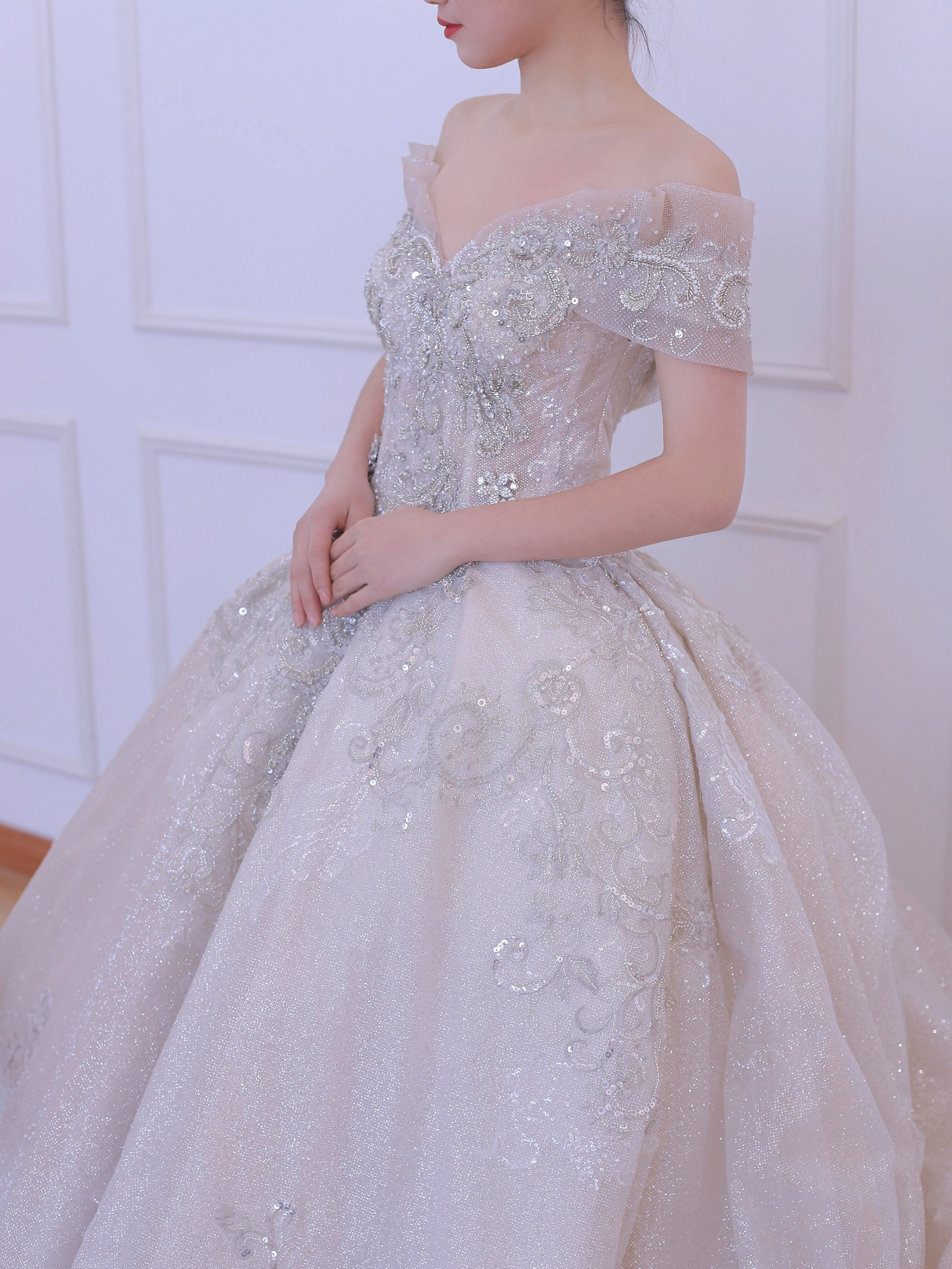 【辛迪·婚纱】高贵典雅重工婚纱