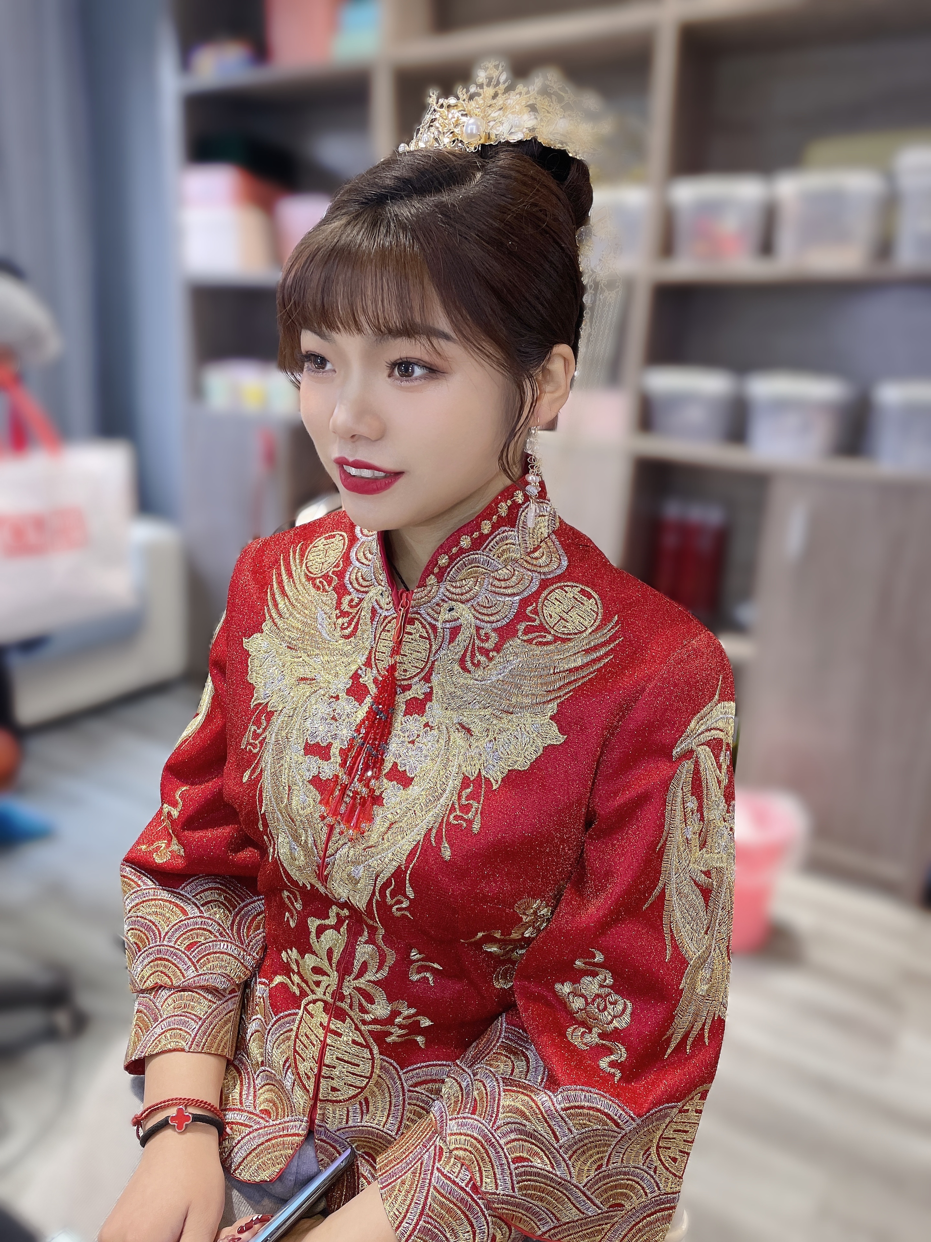 立体饱满的新中式造型  