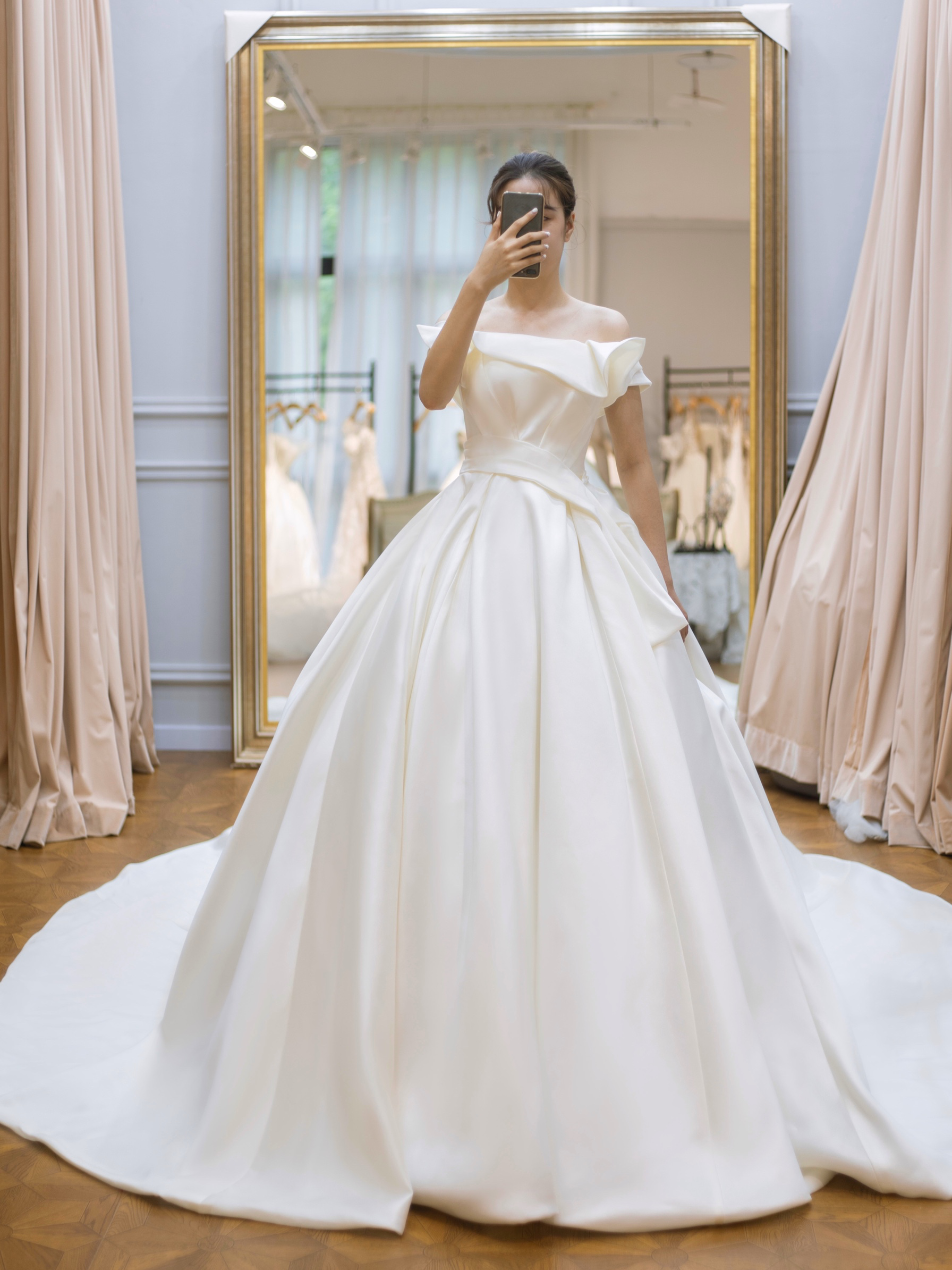 【本店热卖】婚纱十件套一站全包