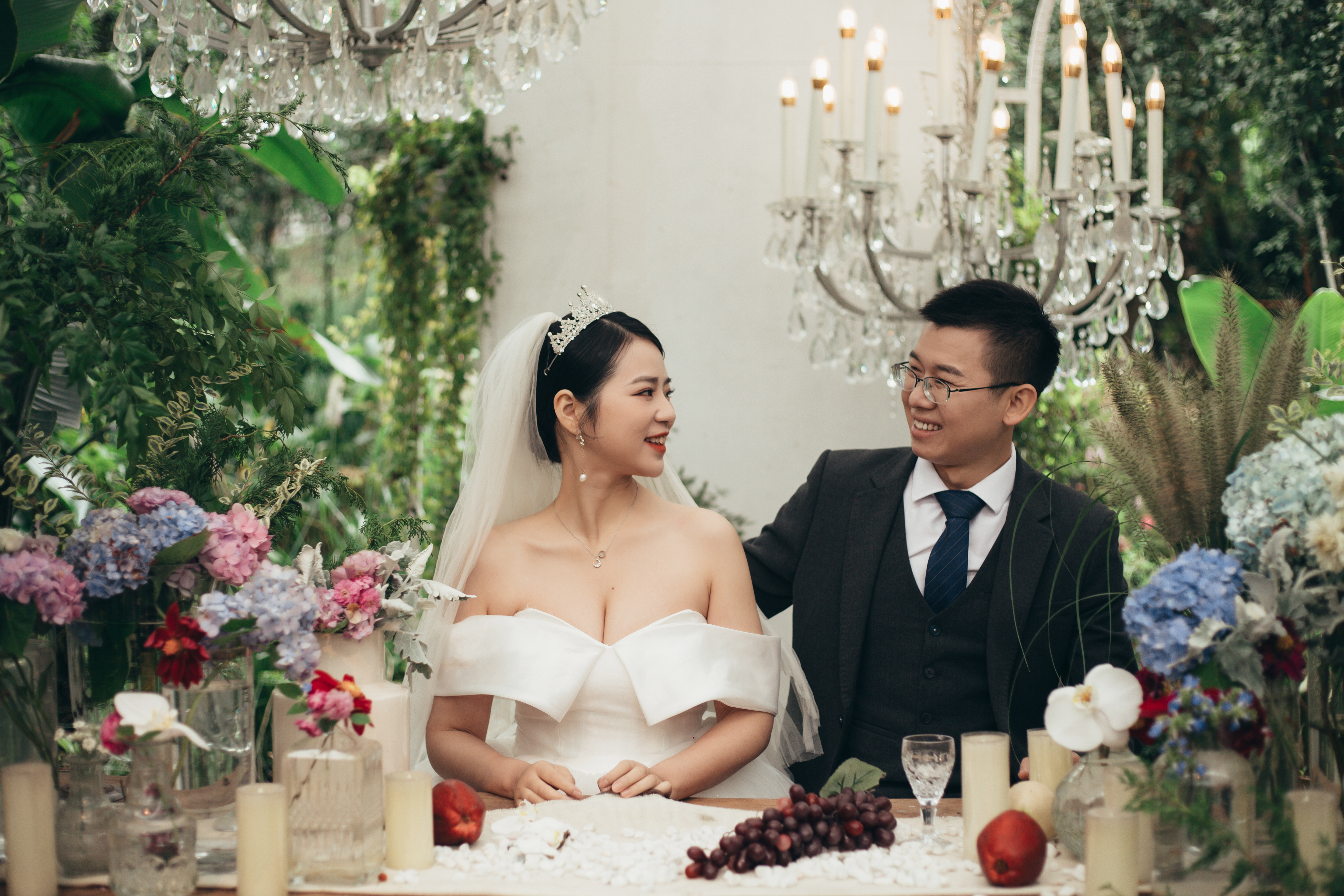 超火的韩式 中式婚纱照  底片全送