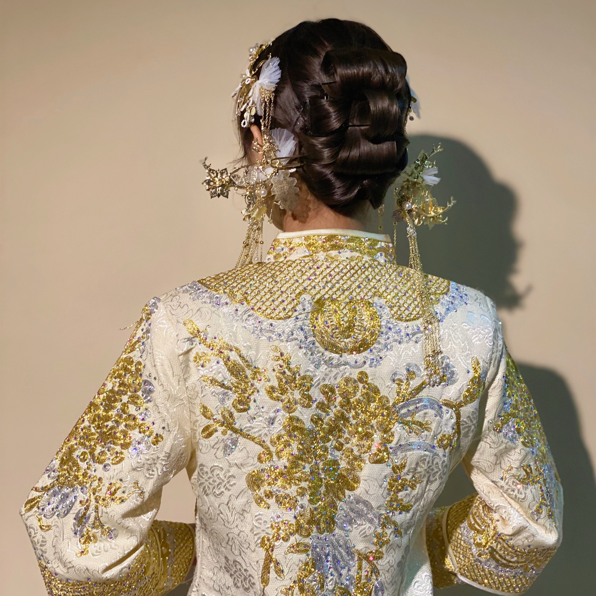 中式秀禾|香槟色简约秀禾造型