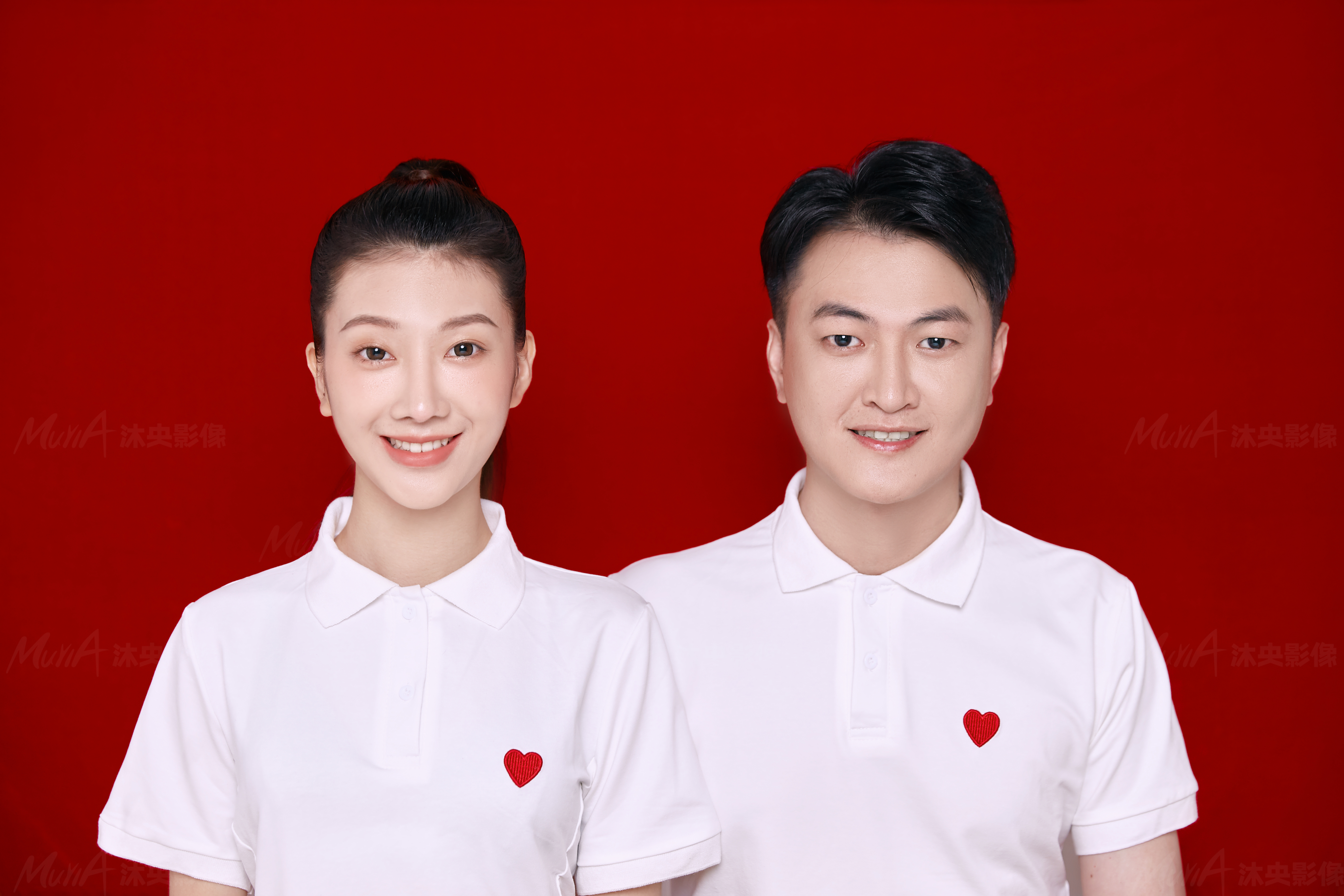 結(jié)婚登記照丨僅限在上東國際索菲雅旗下沐央店拍攝