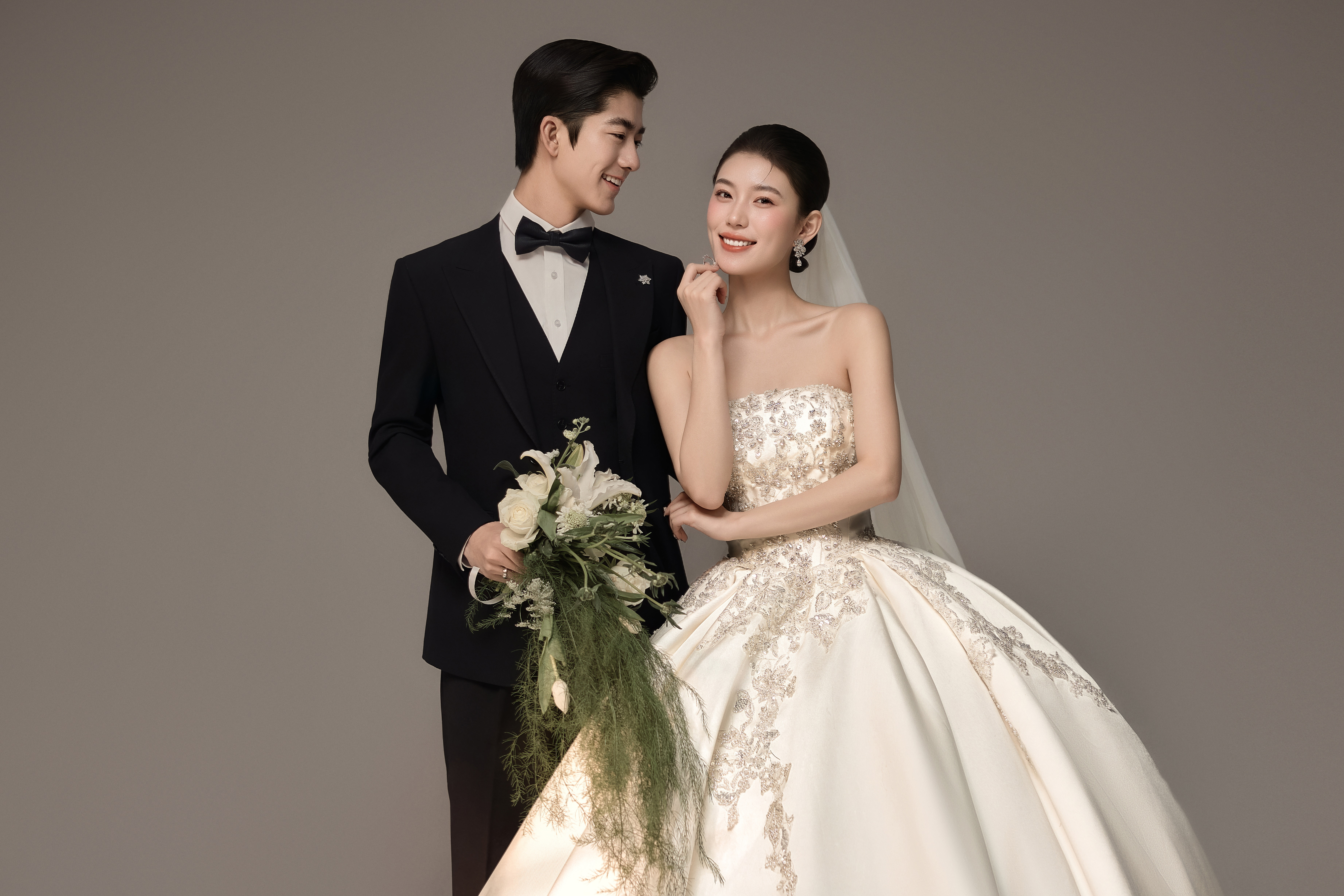 6月欢乐大促 超值特惠婚纱照 享减现 全国包邮