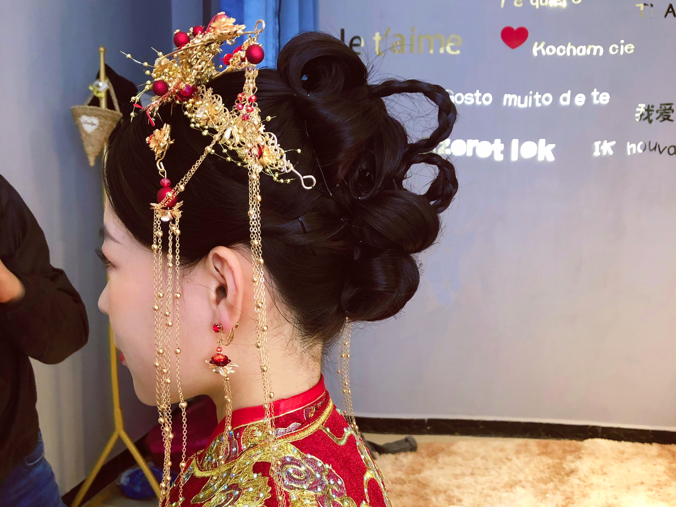 俏颜美妆新娘～～【早妆】