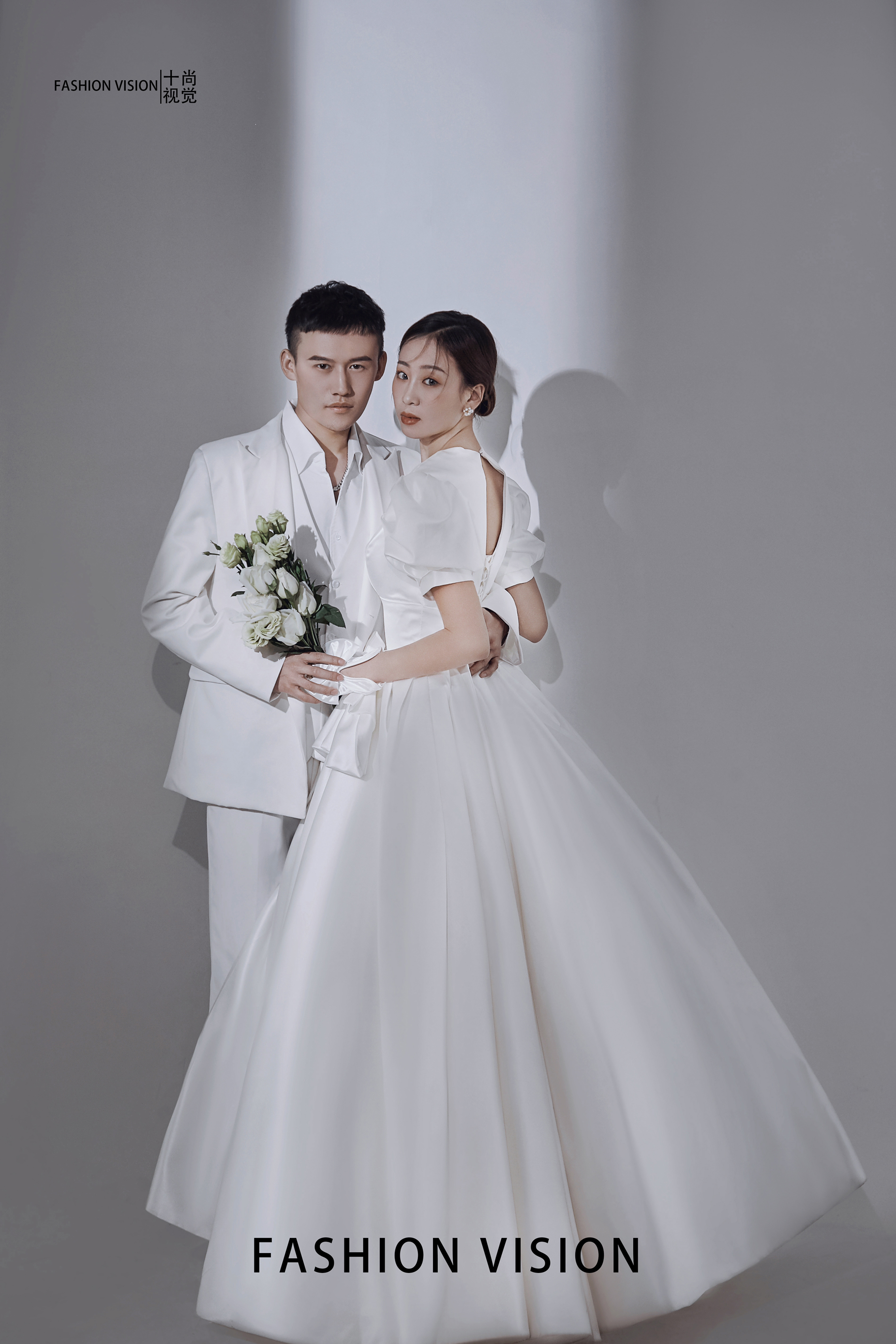 純色浪漫婚紗照＋雙內(nèi)景＋精修30張