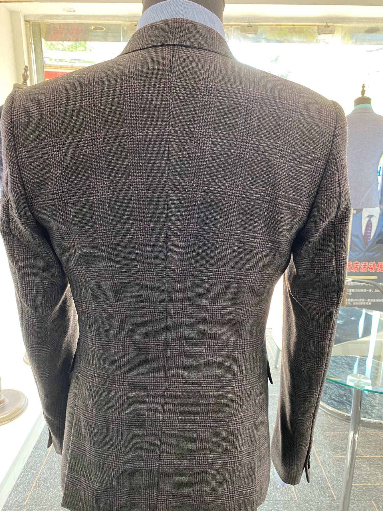 高端進(jìn)口純羊絨西服，全襯精工精做