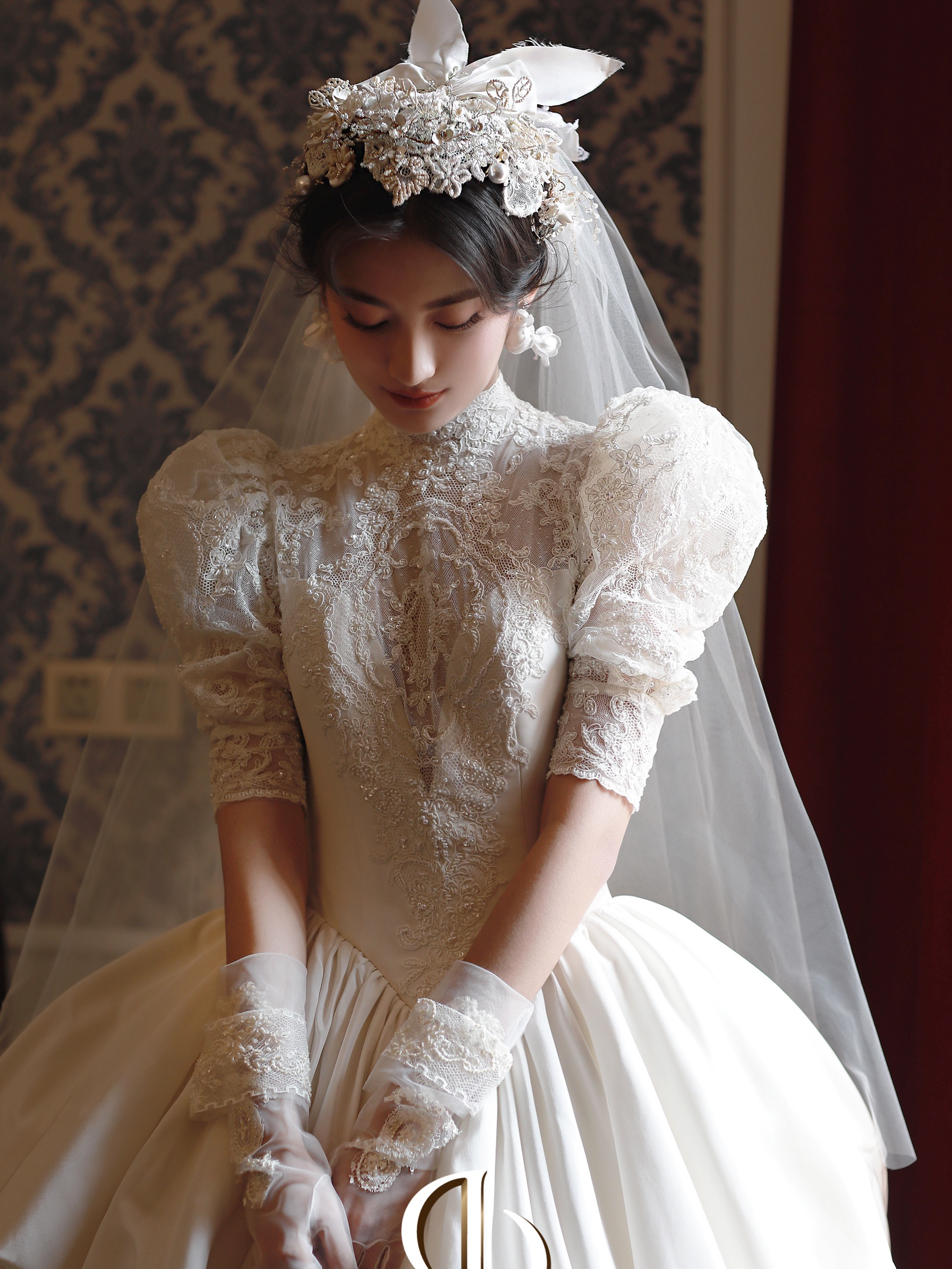公主浪漫，复古与蕾丝的高定主婚纱
