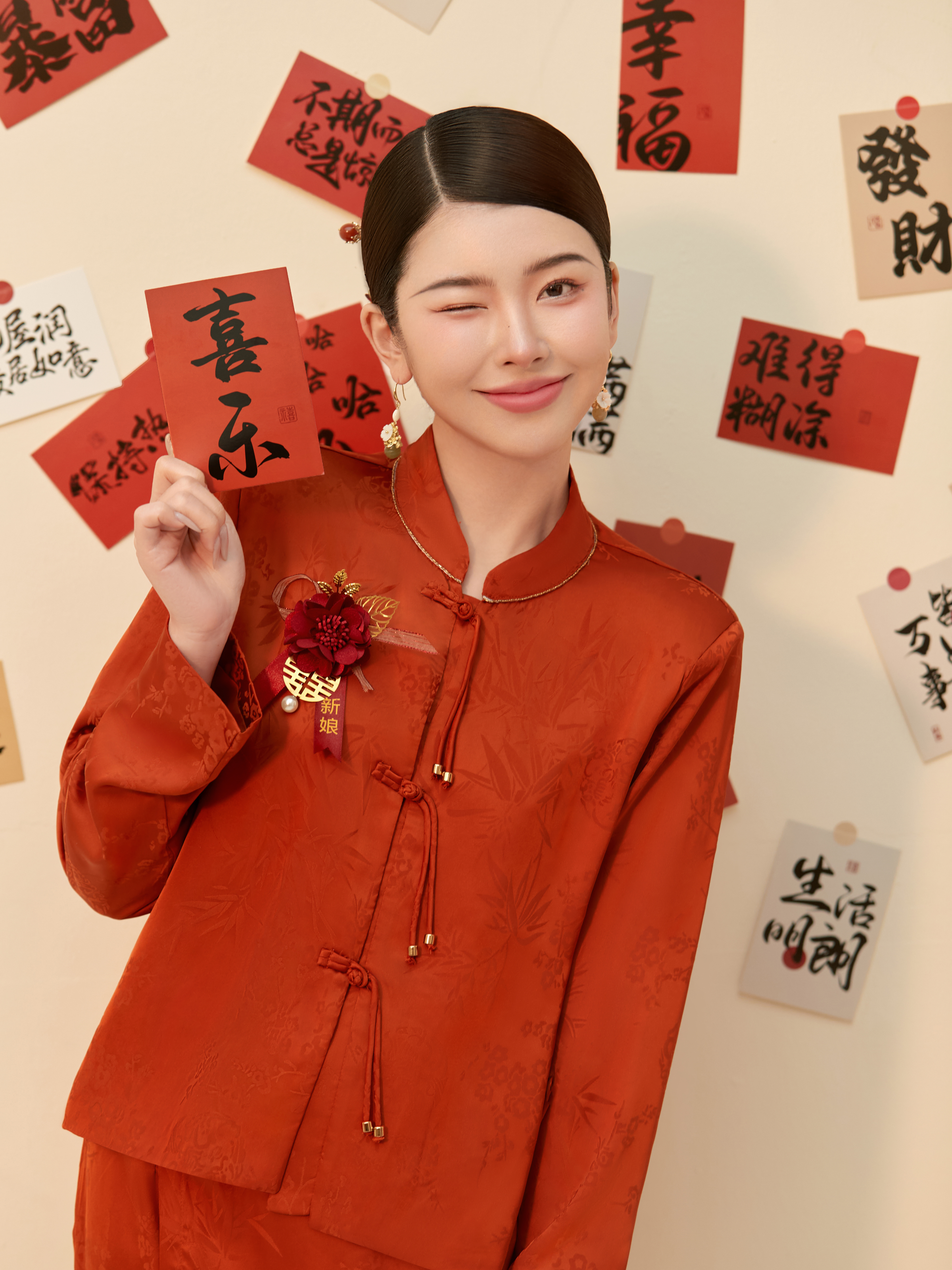 【網(wǎng)紅熱推】風(fēng)格大師掌鏡+專屬婚紗照