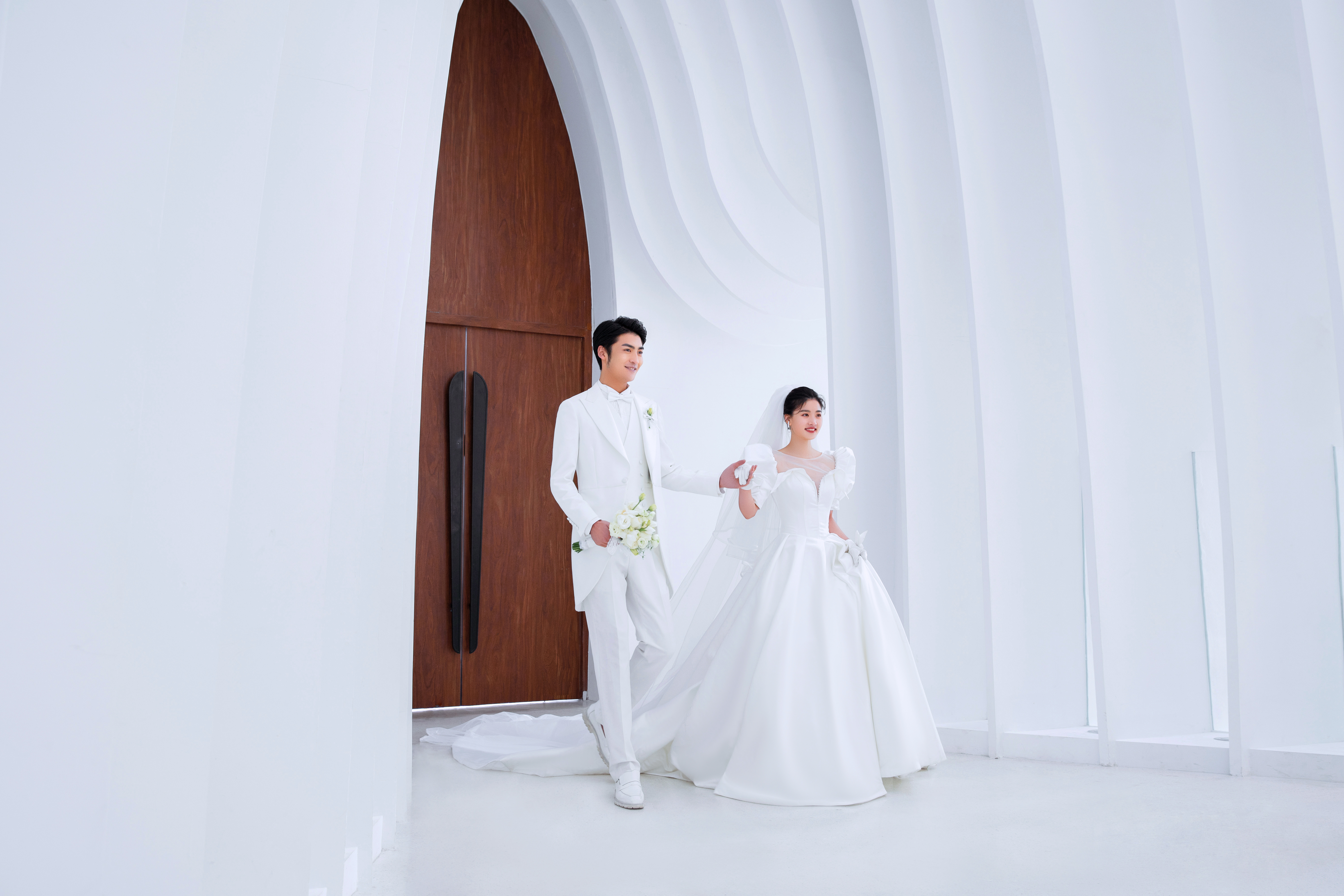 超高性价比一价全包|26年用心排好婚纱照