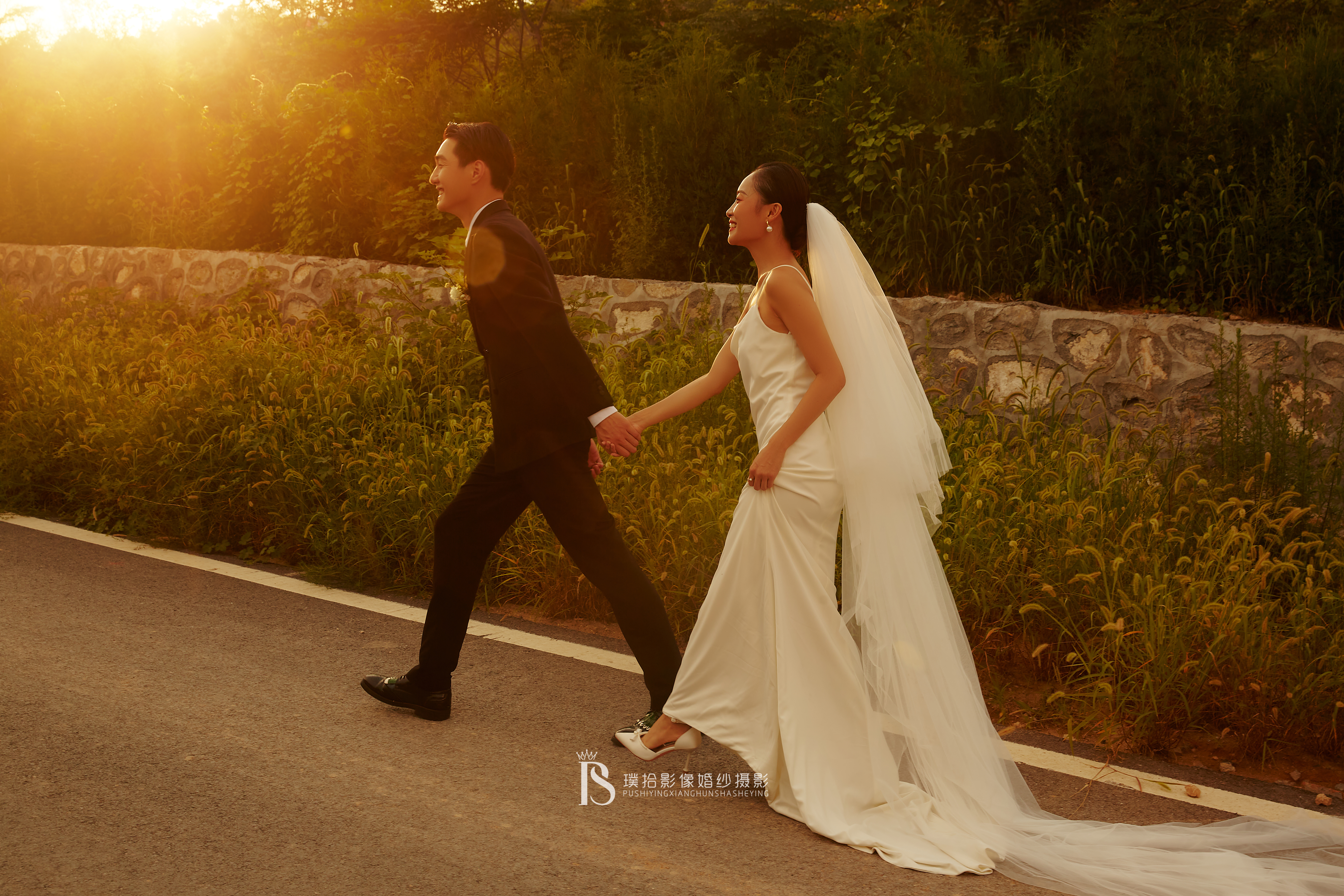 【必拍爆款】婚紗照一價全包|內(nèi)外景雙拍