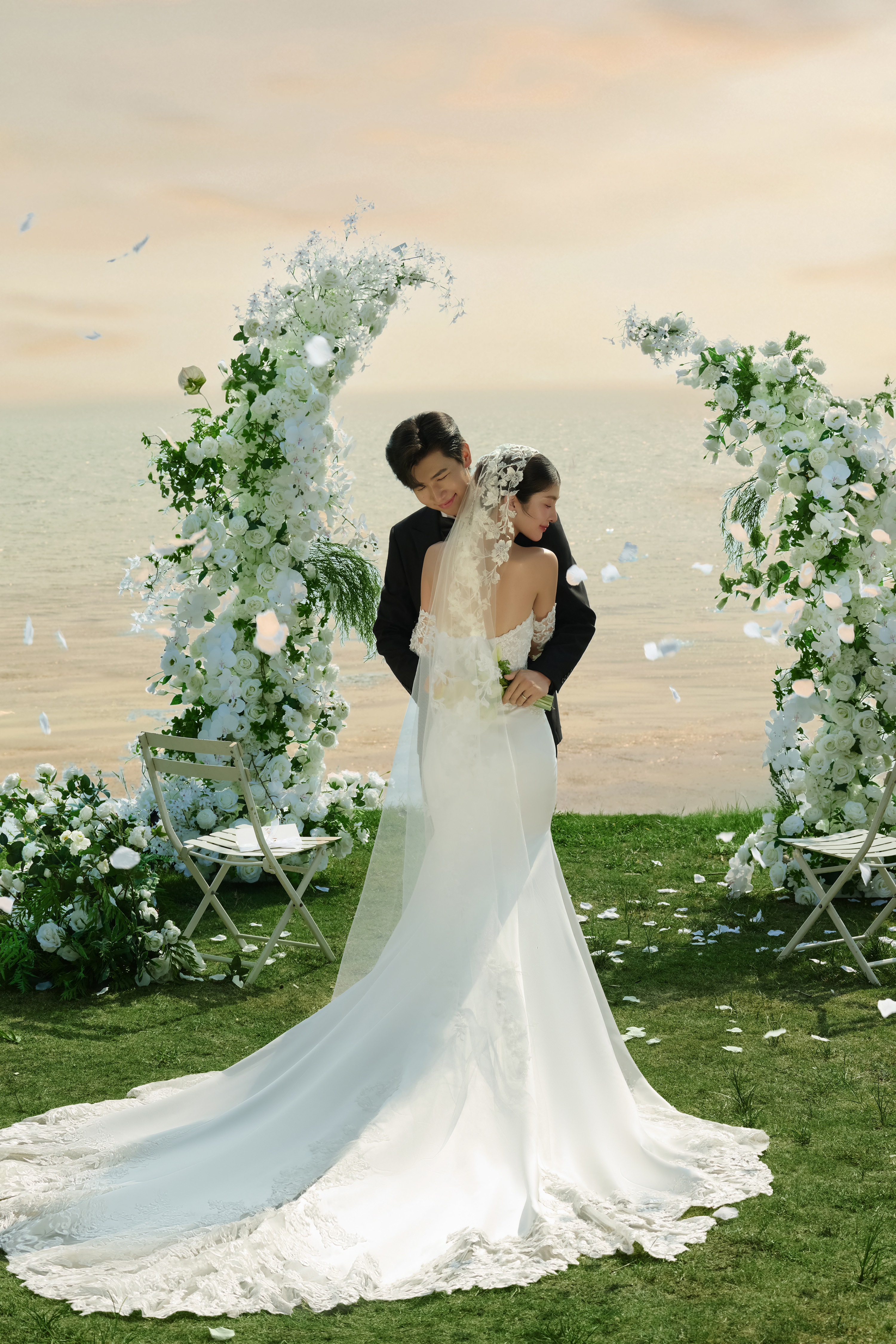 【目的地婚禮】婚禮儀式+12服12造+明星團(tuán)隊(duì)
