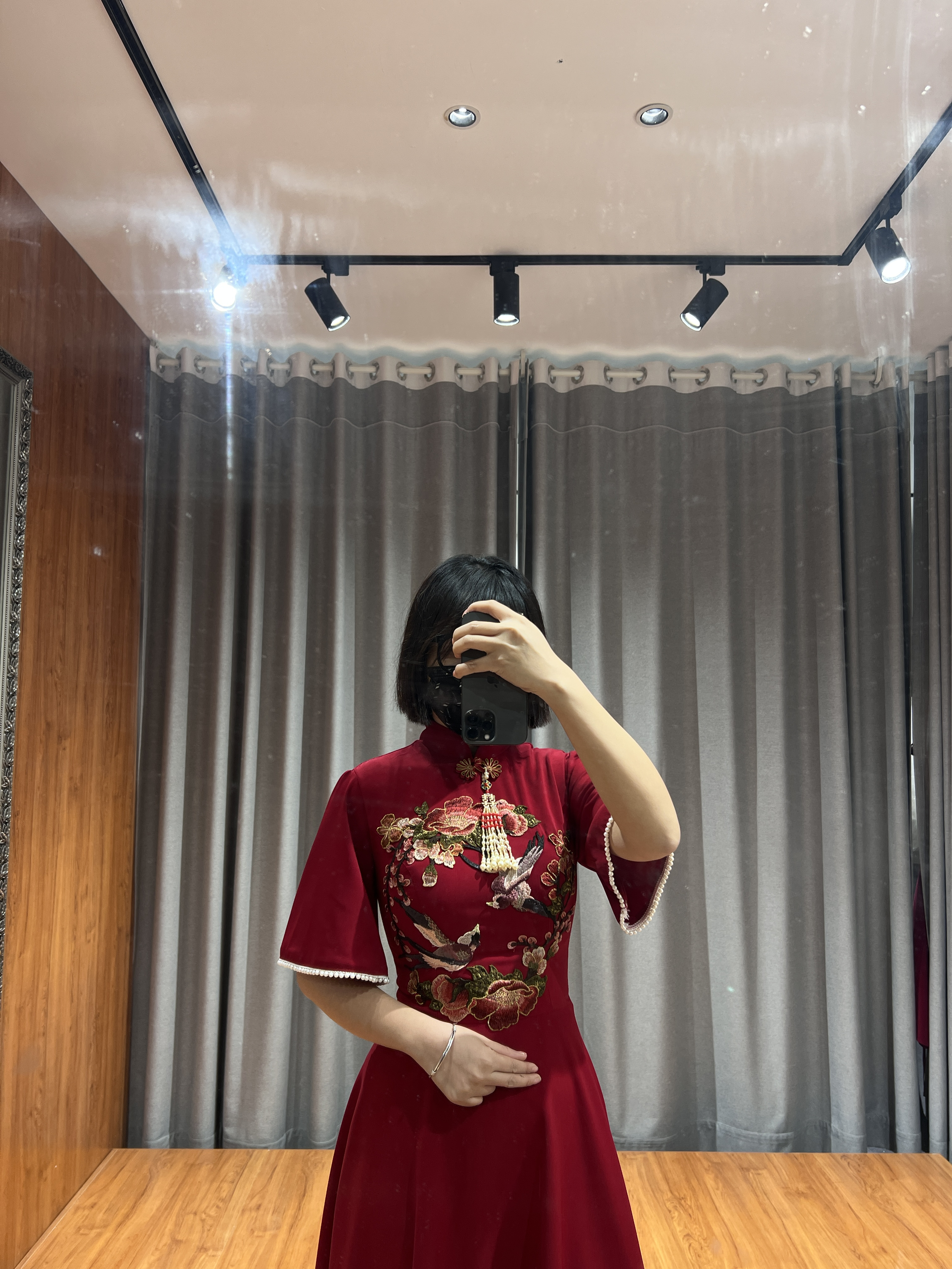 出门秀禾性感鱼尾主纱敬酒服西装伴娘服包含新娘跟妆
