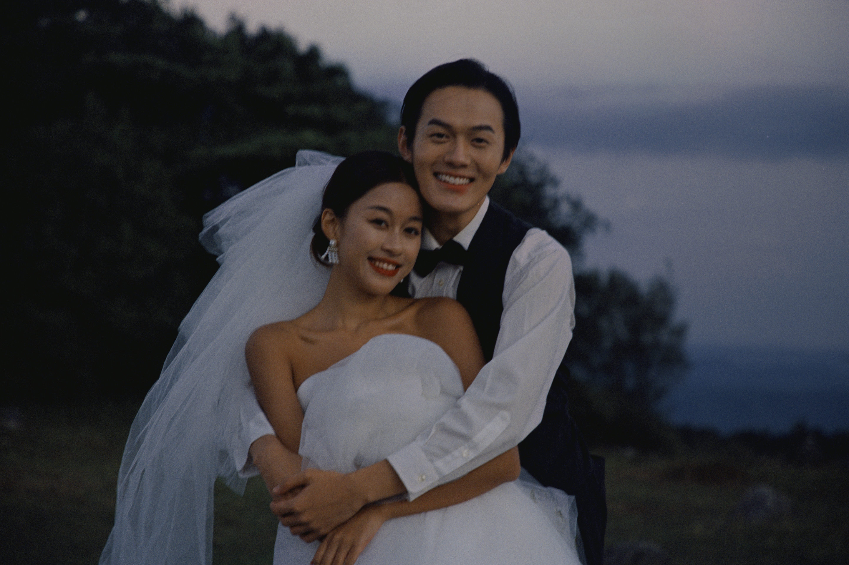 【囍樂】性价比婚纱套系+底片全送+商务车接送