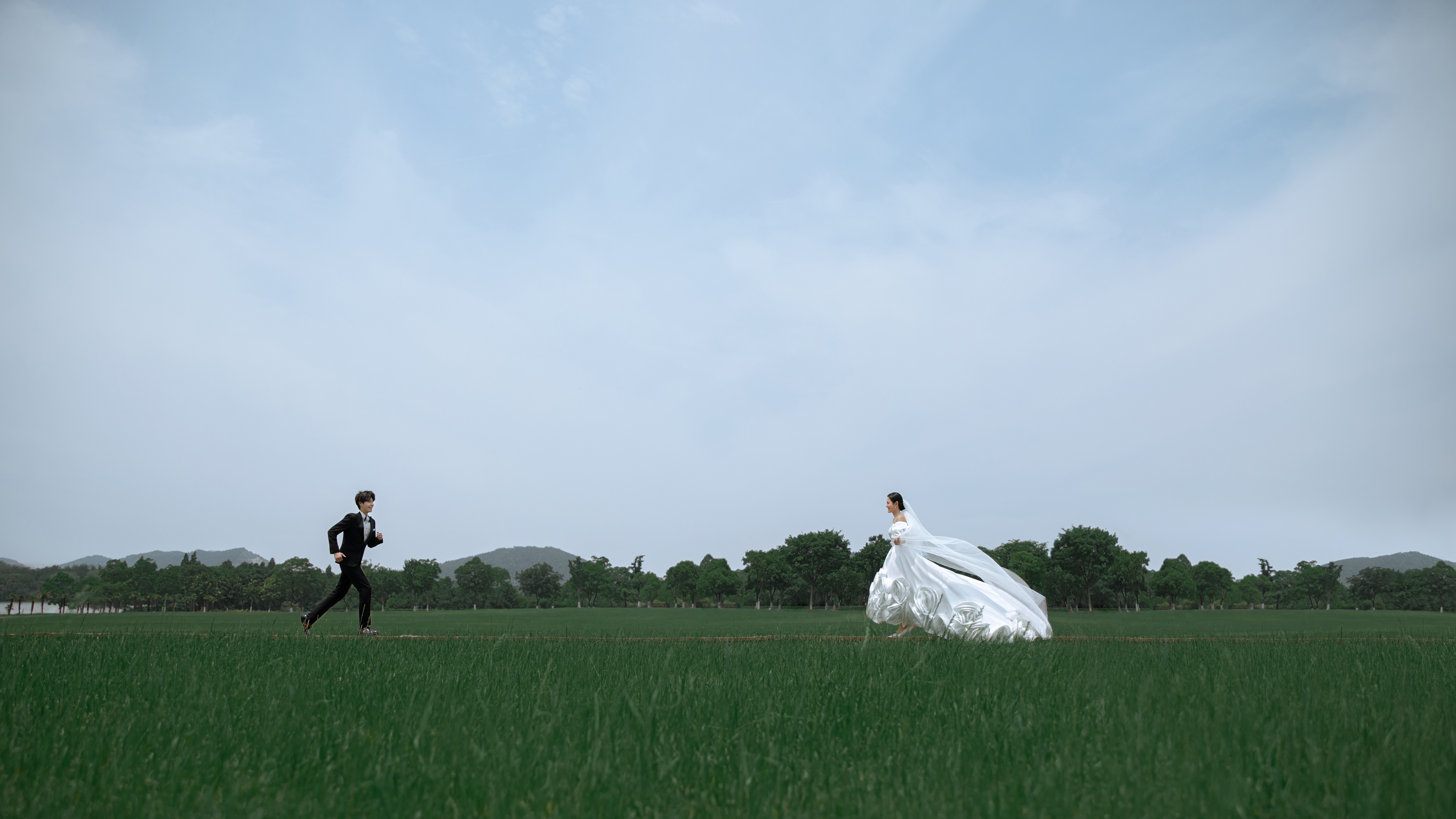 稀區(qū)爆品°明星肖像丨油畫風(fēng)婚紗照丨工筆畫婚紗照