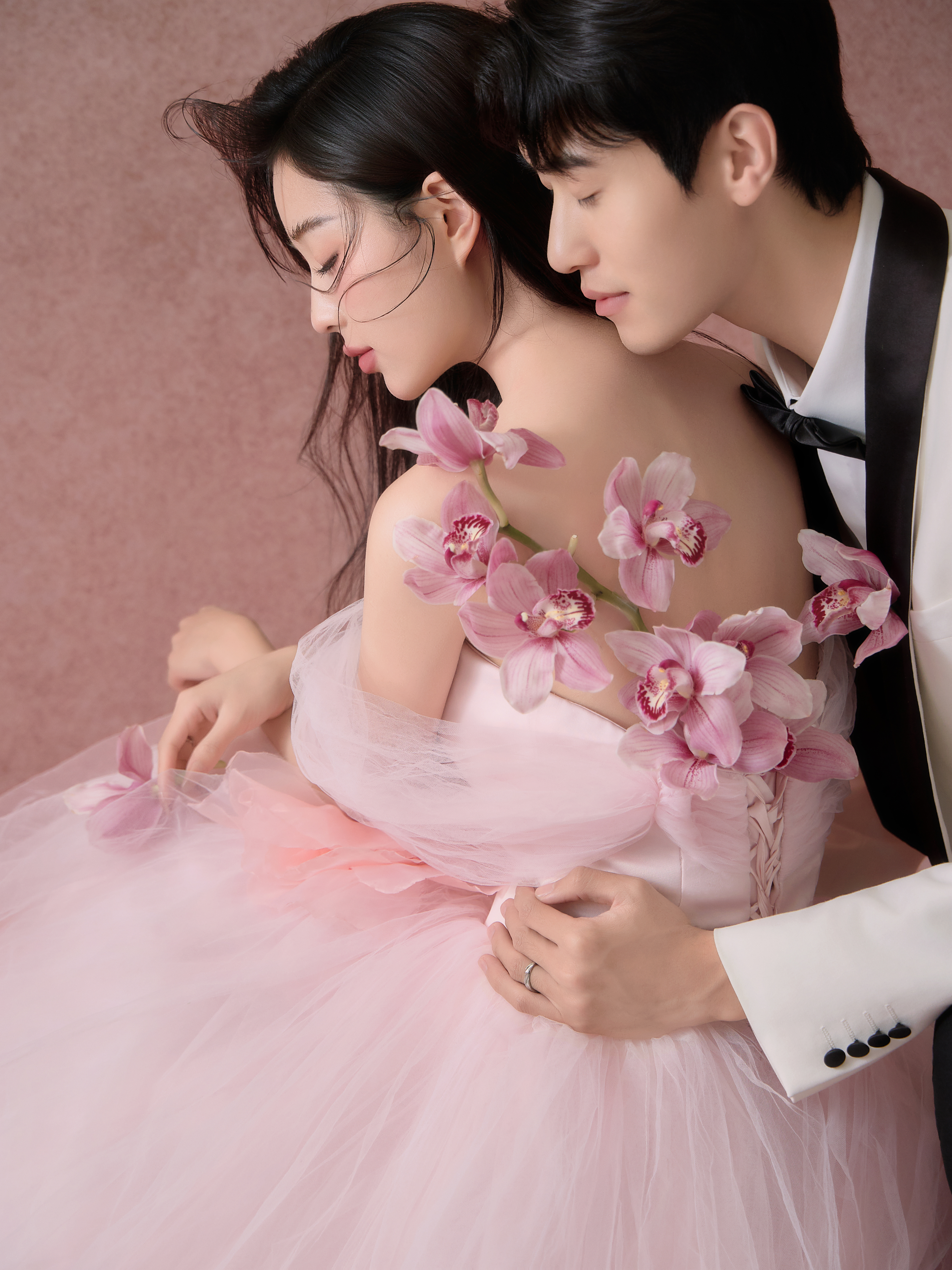 麥田/內(nèi)景6服6造 高性價(jià)比婚紗照
