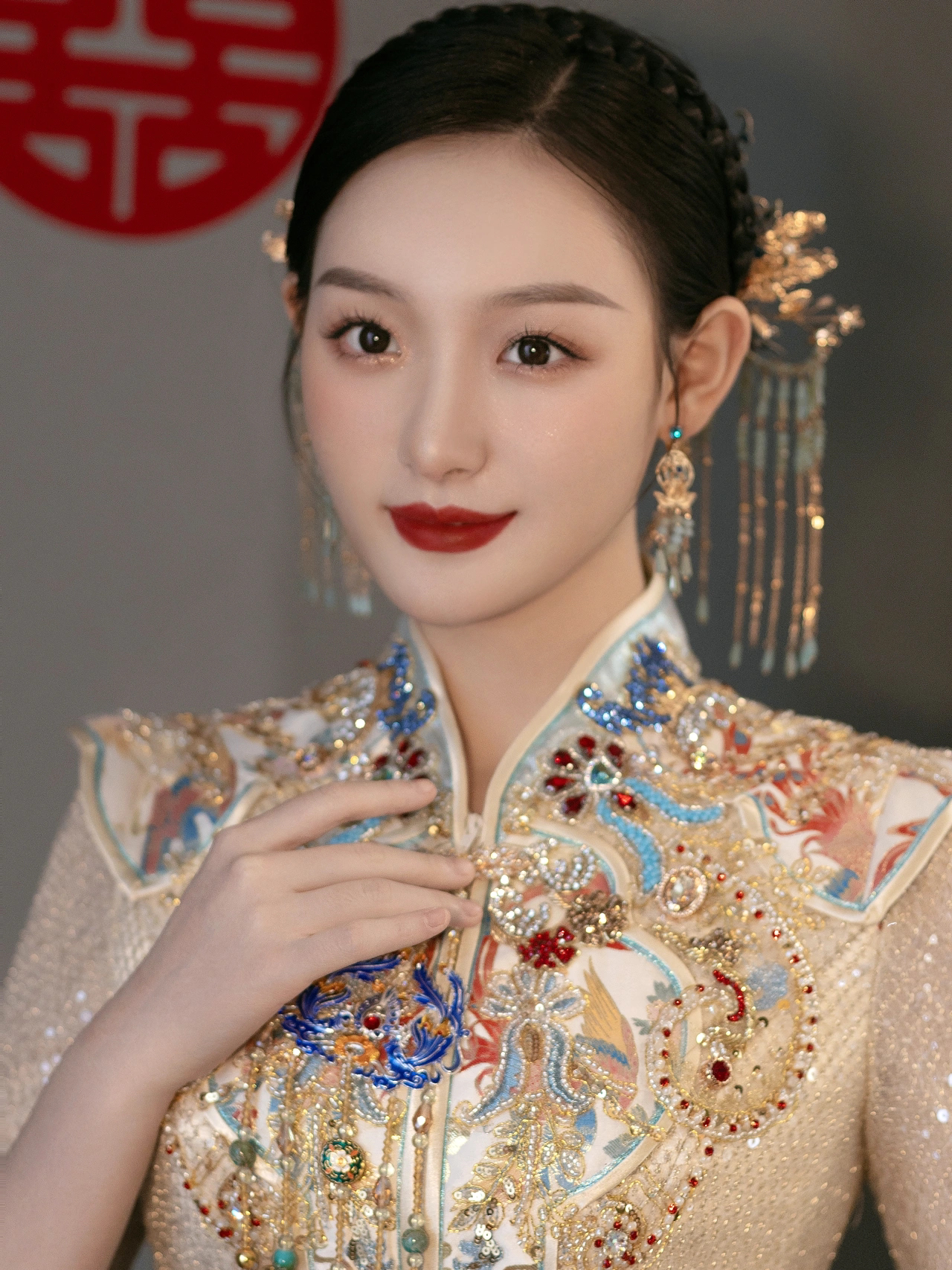 高级秀禾服造型