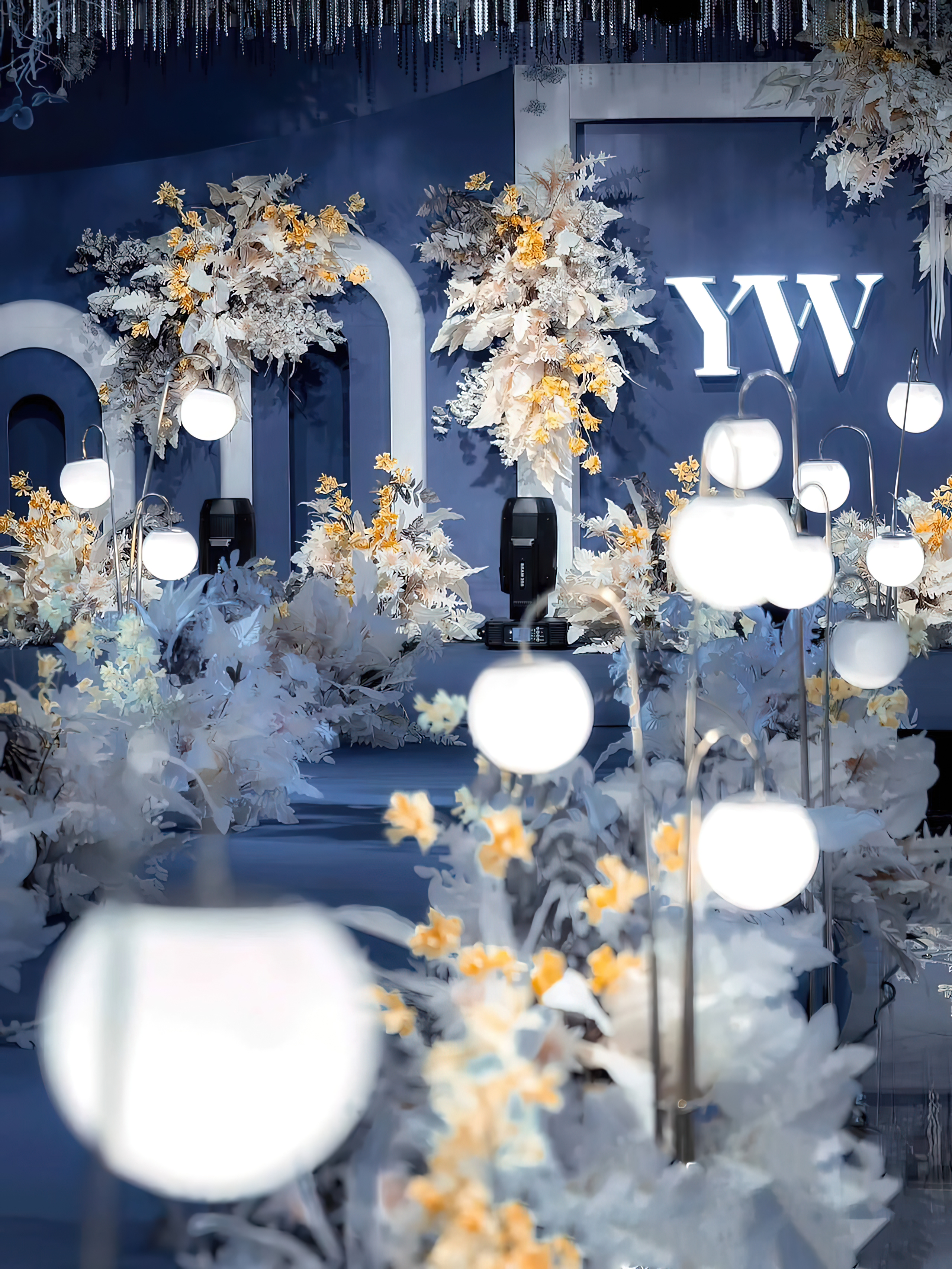 米兰婚礼雾霾蓝婚礼布置