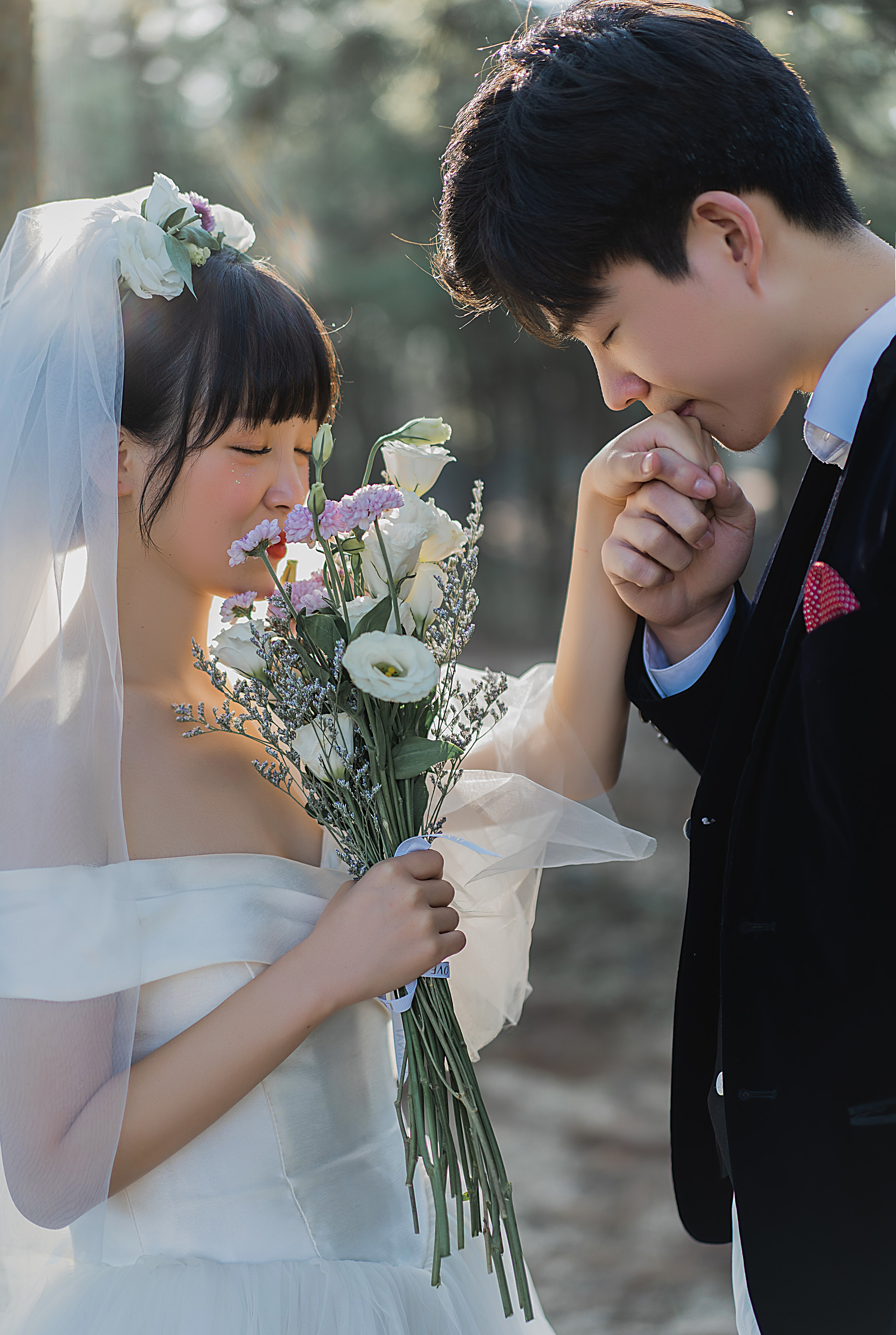 2內(nèi)2外+4套服裝造型+精修35底片全送