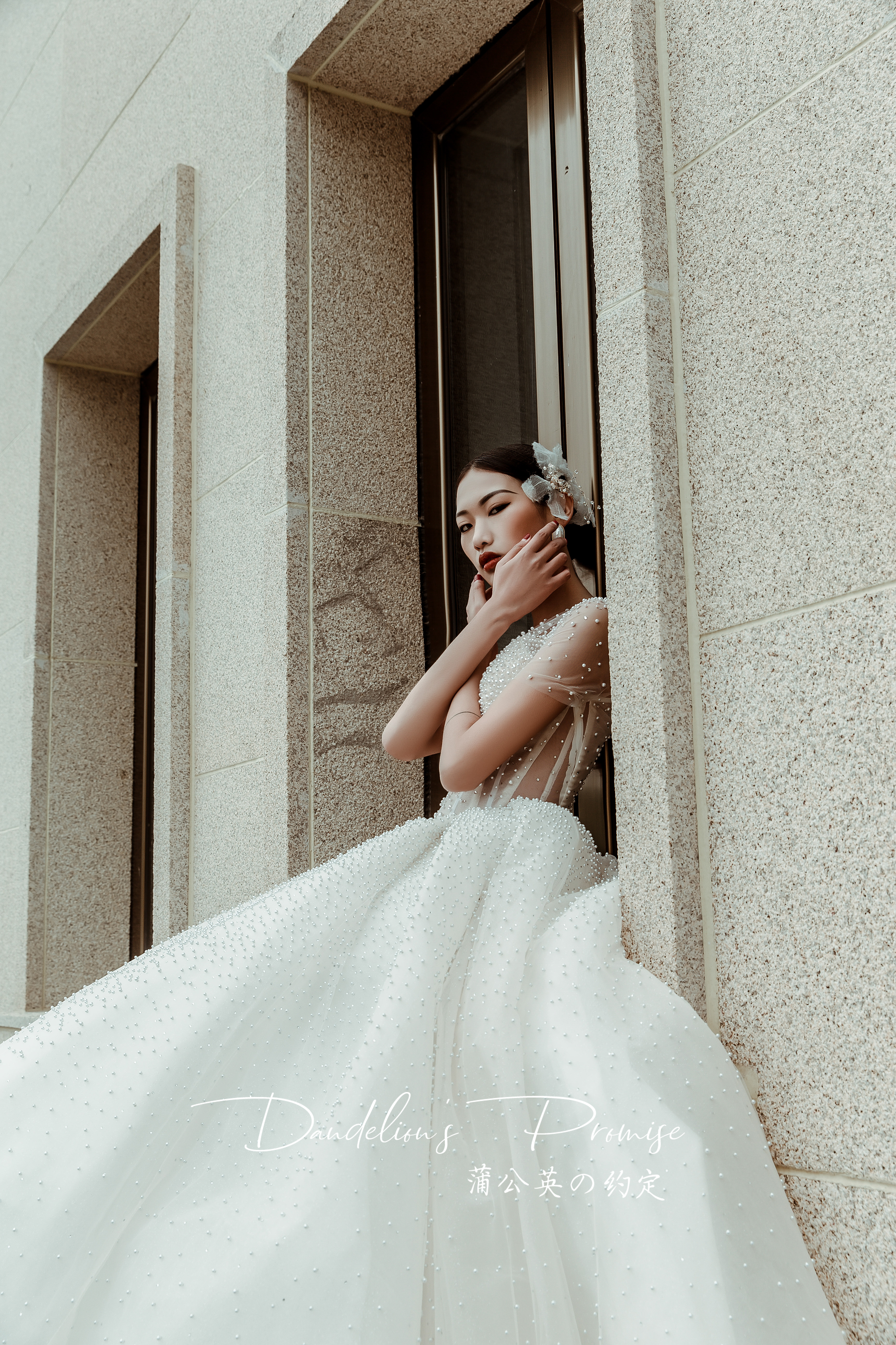 【蒲公英婚纱】纯白色的蕾丝美