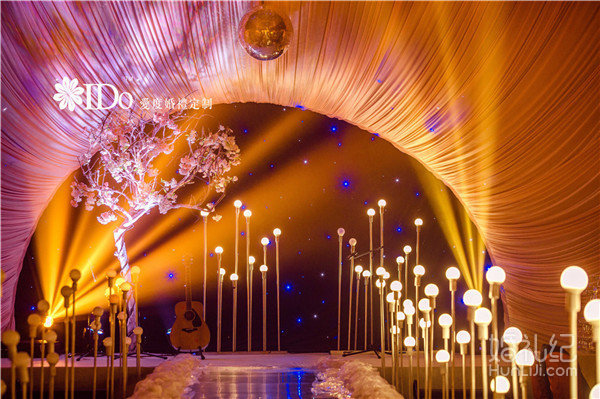 温馨浪漫粉红色西式主题婚礼“天鹅梦”