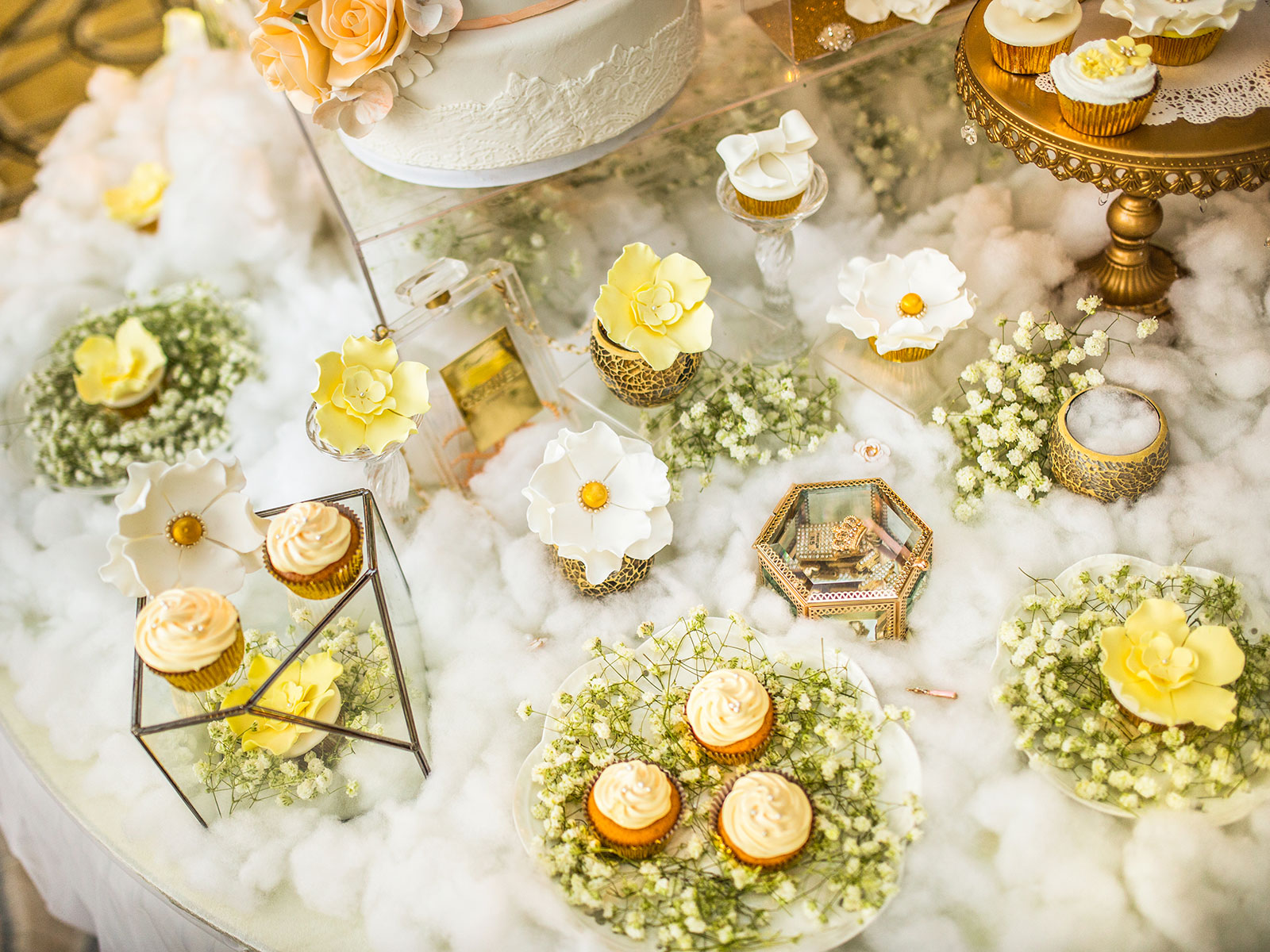 《温柔的白裙：云朵下的童话牧歌》佘山艾美