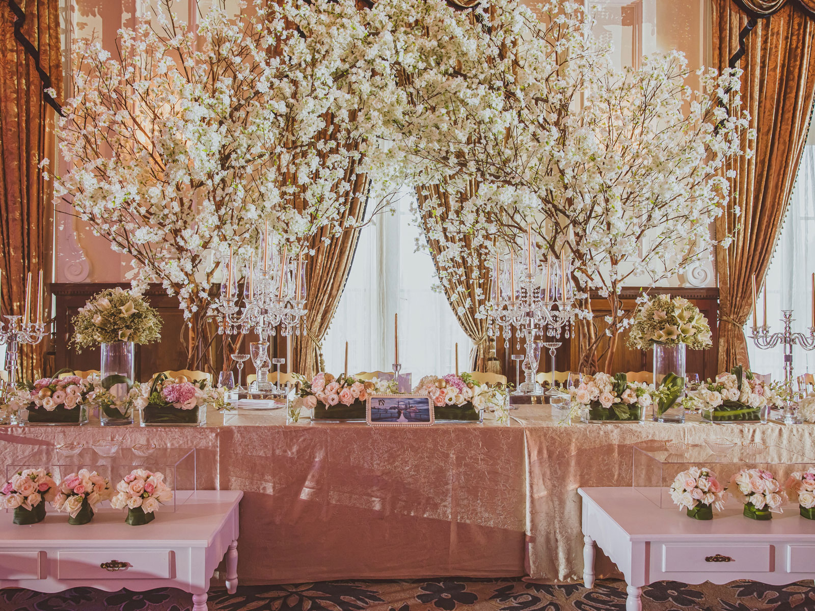 《ONLY》上海华尔道夫酒店