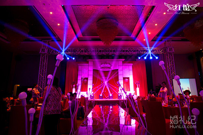 【欧亚红色】玫色倾城