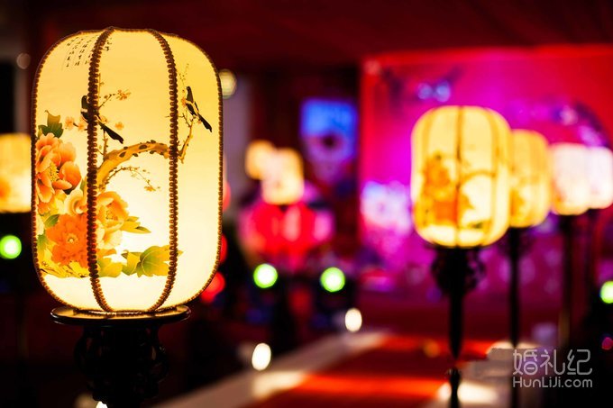 楚江萍，步青雲