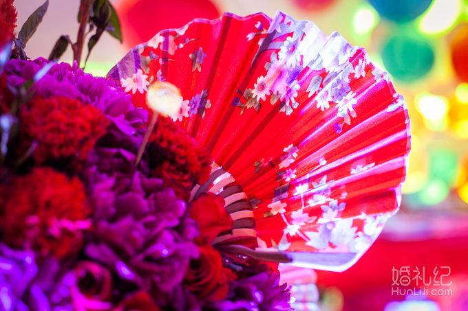 楚江萍，步青雲