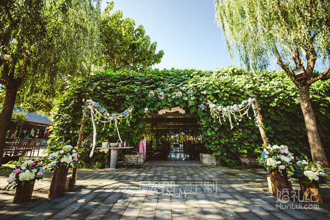 栖湖农场的户外婚礼