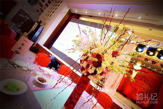 中国红收色系婚礼