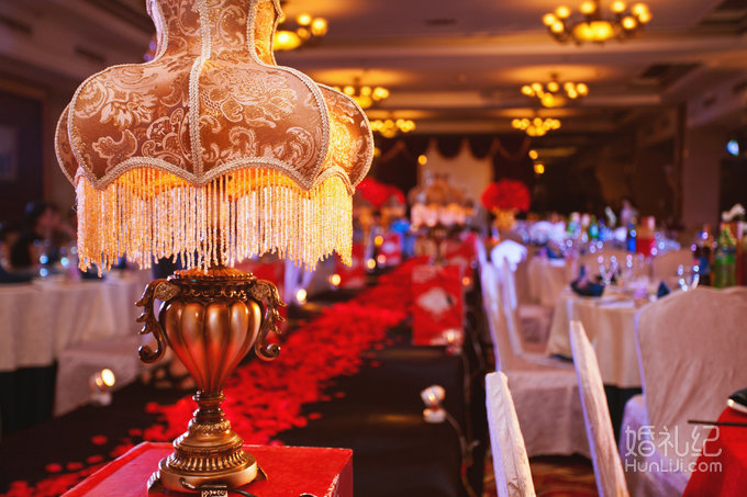 艾婷婚嫁 欧式复古风婚礼