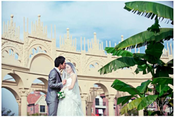 依山郡婚纱照_依山郡小学图片(3)